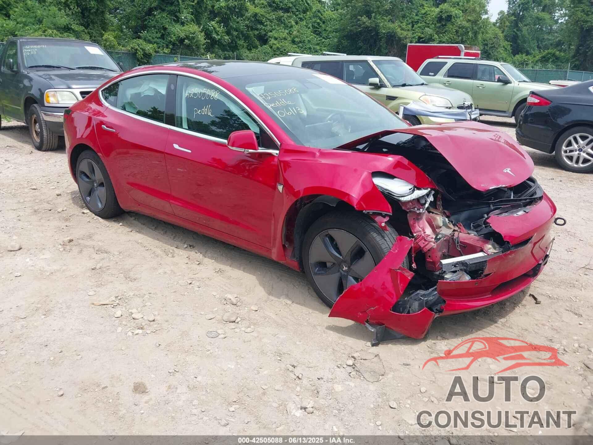 TESLA MODEL 3 2019 - 5YJ3E1EA7KF308437