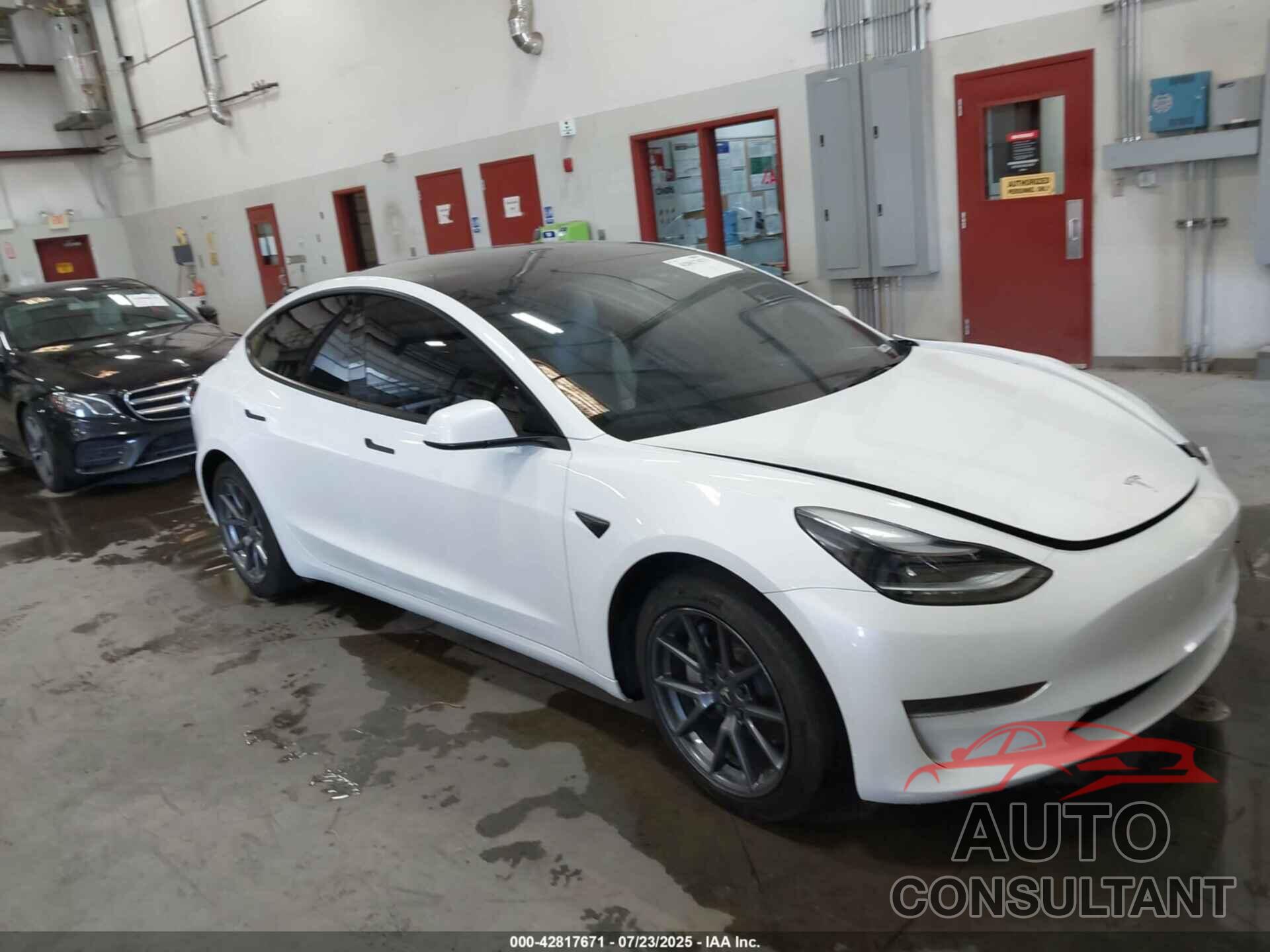 TESLA MODEL 3 2023 - 5YJ3E1EA3PF541299