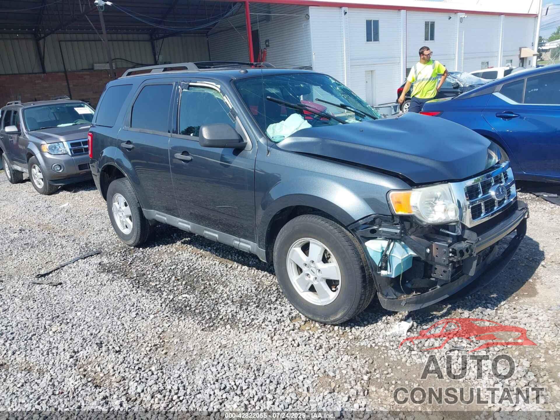 FORD ESCAPE 2009 - 1FMCU03G19KD11668