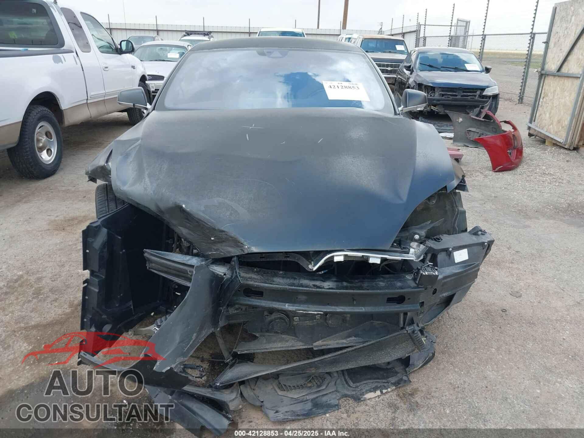 TESLA MODEL S 2016 - 5YJSA1E26GF155606
