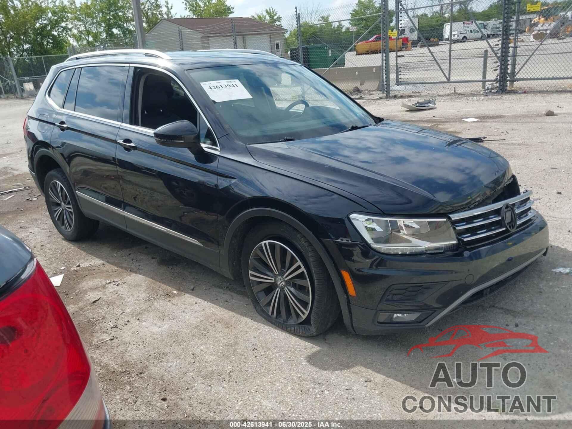 VOLKSWAGEN TIGUAN 2019 - 3VV2B7AX0KM012089