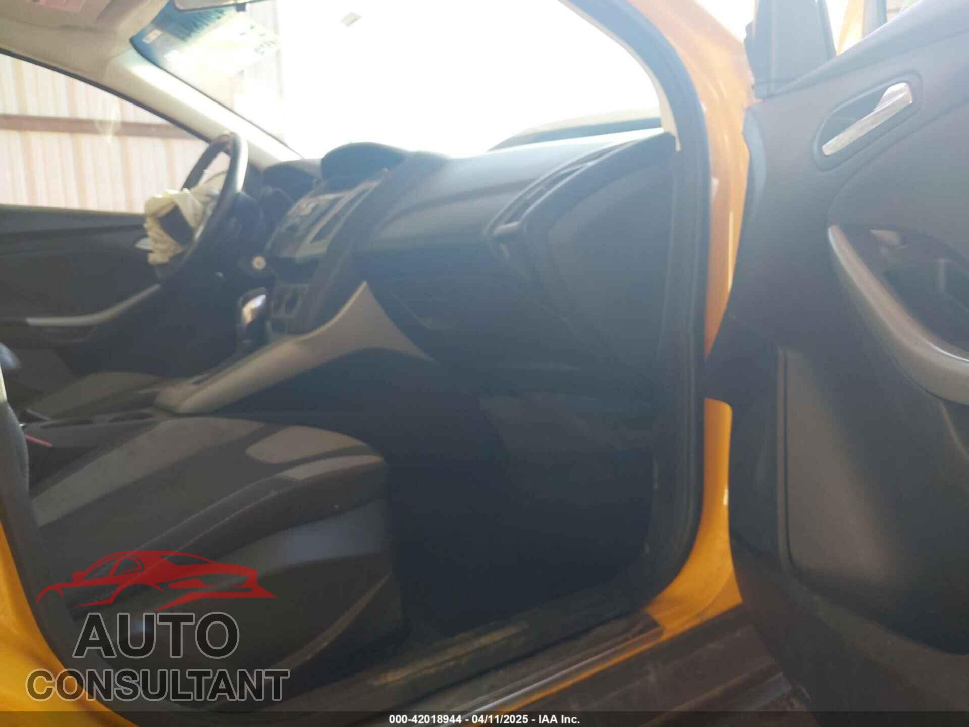 FORD FOCUS 2012 - 1FAHP3F29CL283743