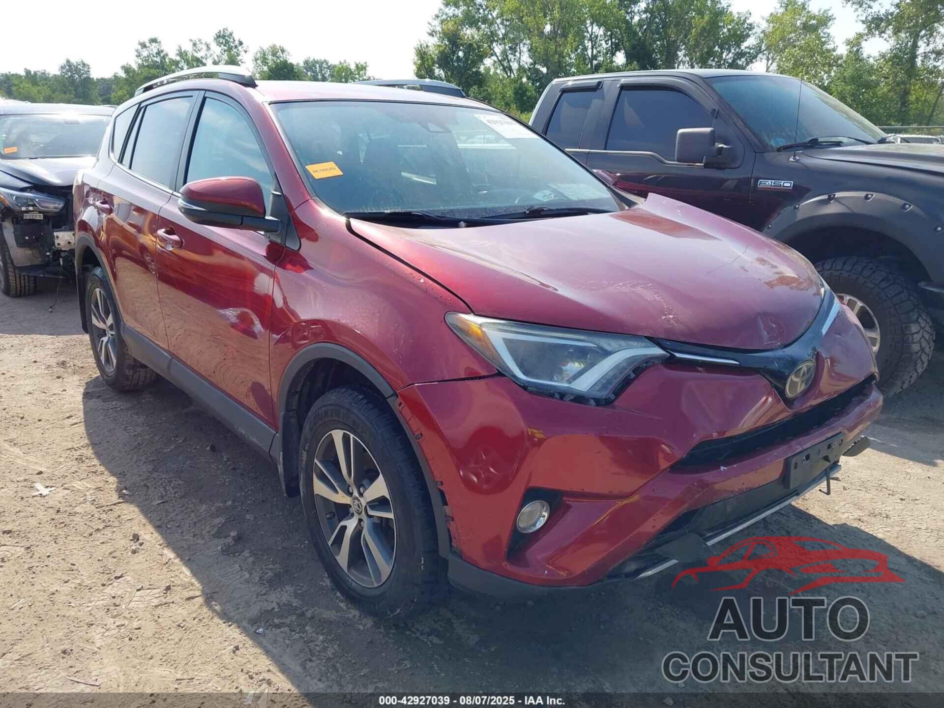 TOYOTA RAV4 2018 - 2T3RFREV7JW714199