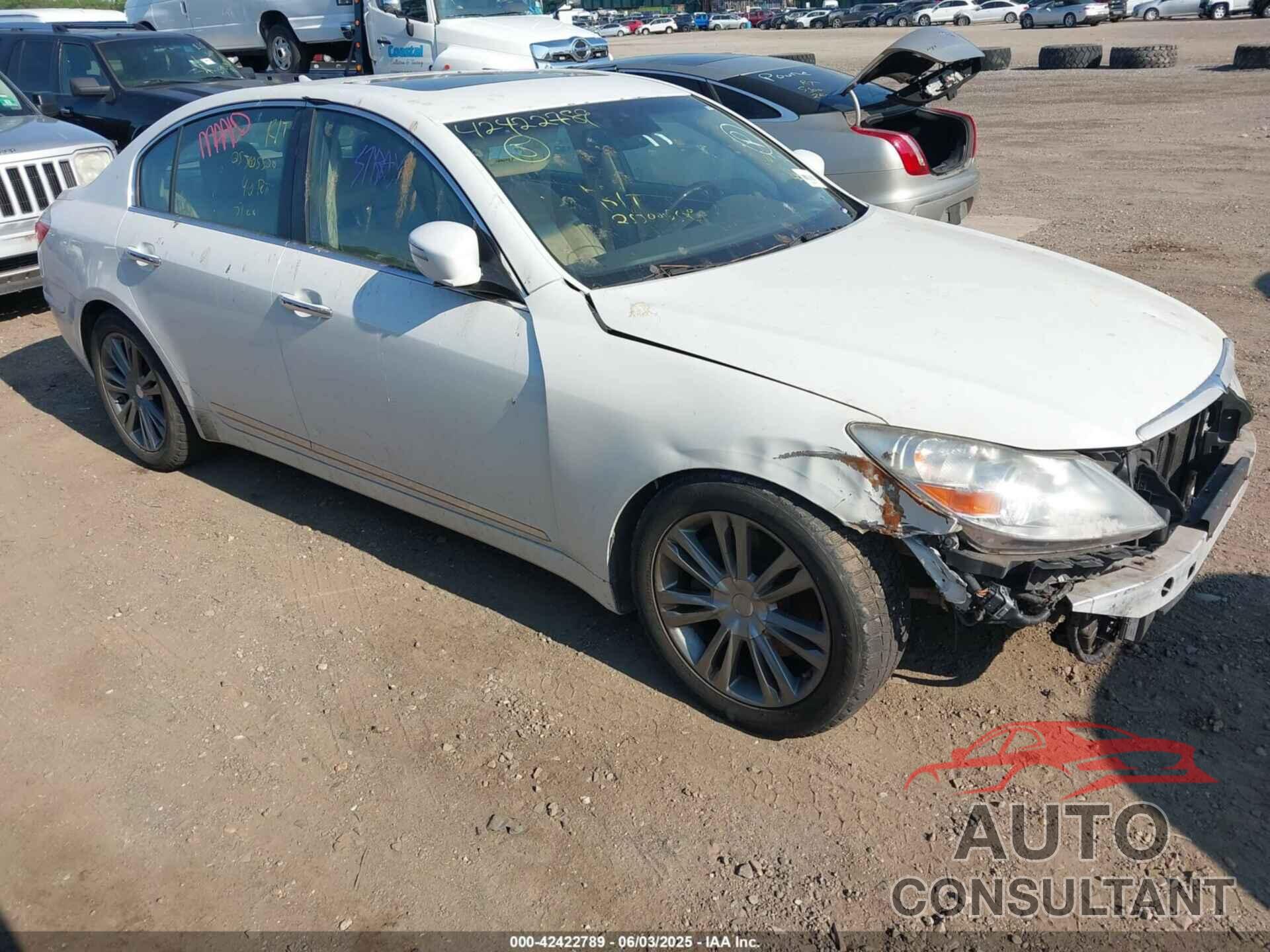 HYUNDAI GENESIS 2011 - KMHGC4DF6BU113549