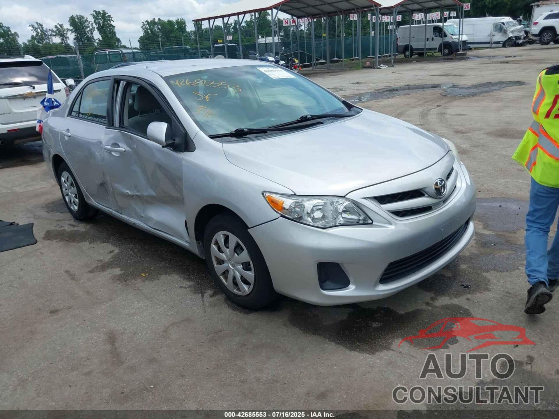 TOYOTA COROLLA 2011 - 2T1BU4EE9BC728689