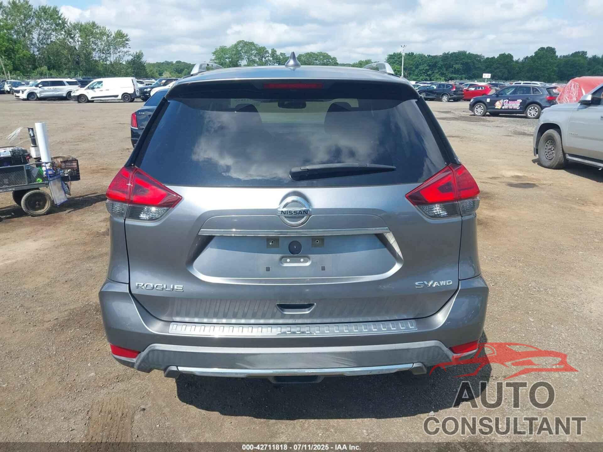 NISSAN ROGUE 2017 - KNMAT2MV8HP504666