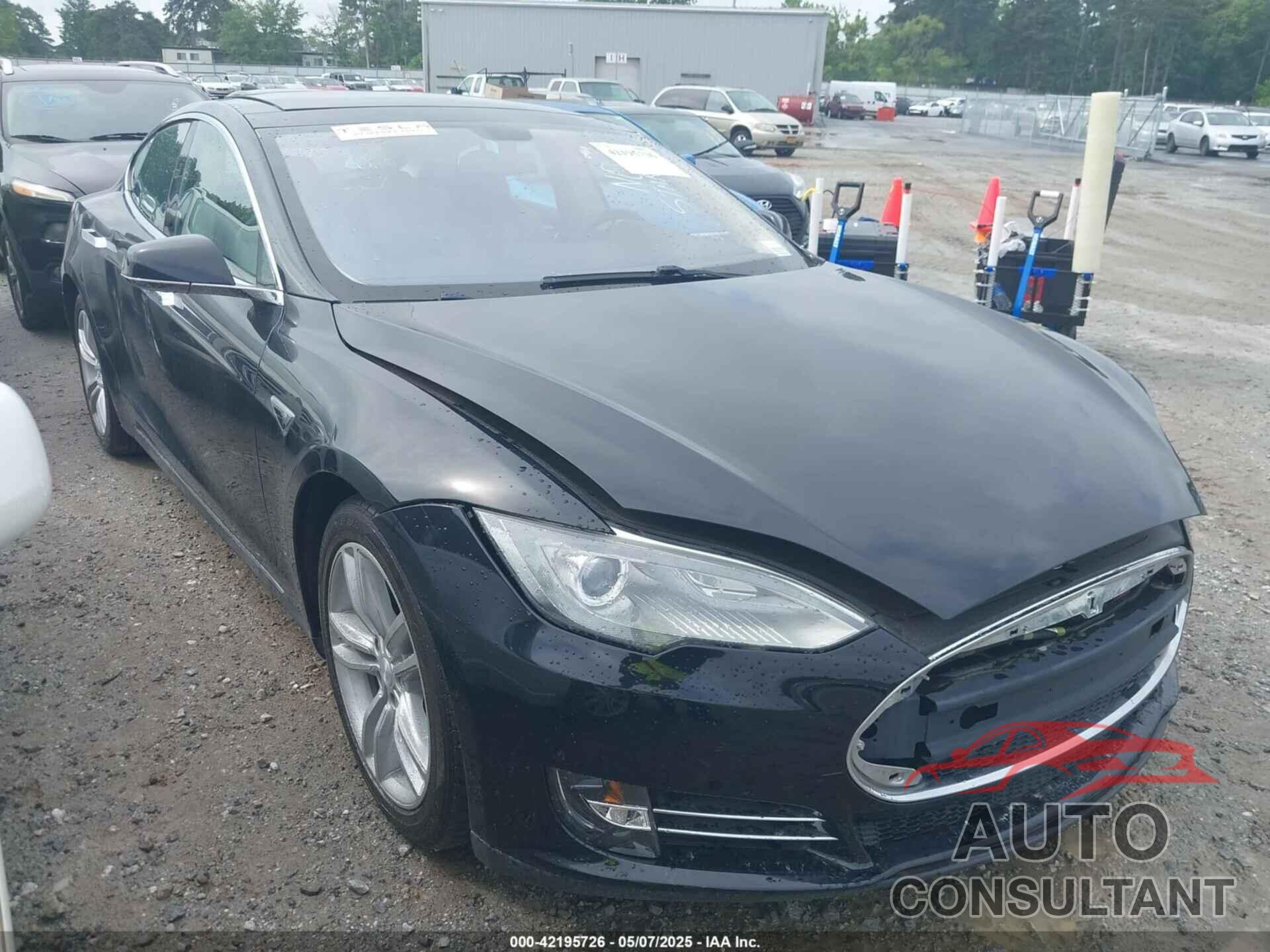 TESLA MODEL S 2013 - 5YJSA1DG7DFP26402