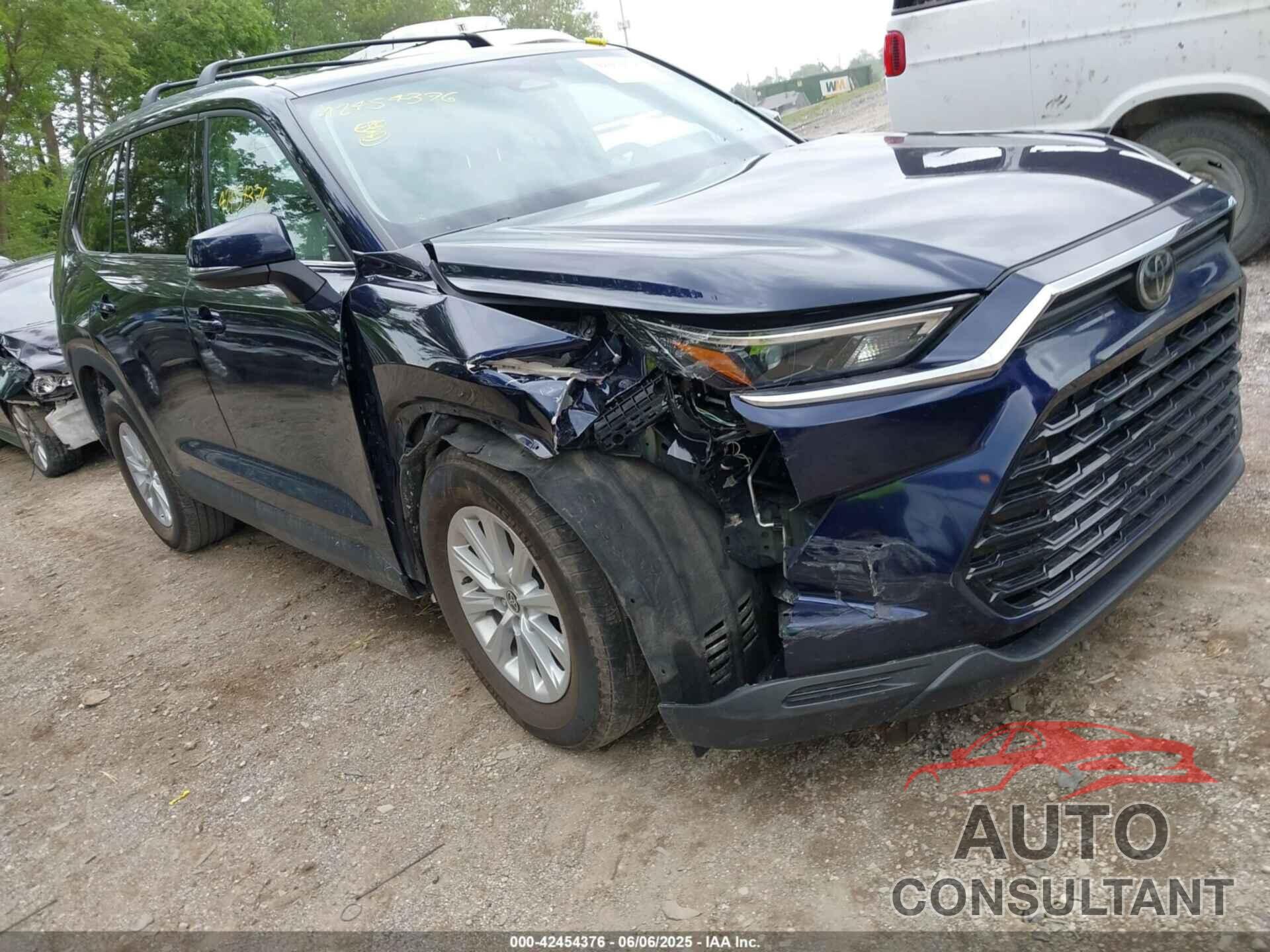 TOYOTA GRAND HIGHLANDER 2024 - 5TDAAAB56RS027052
