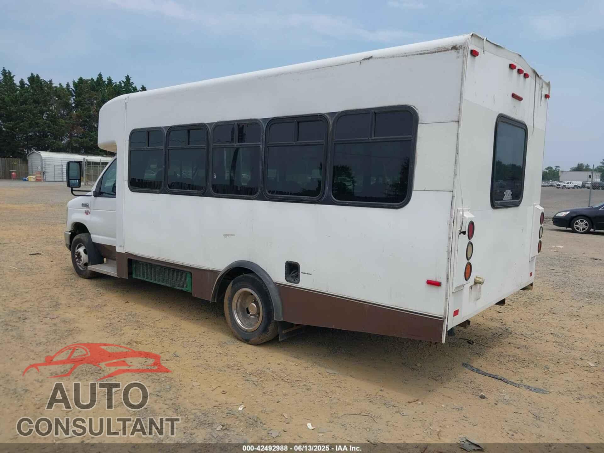 FORD E-450 CUTAWAY 2010 - 1FDFE4FS2ADA78927