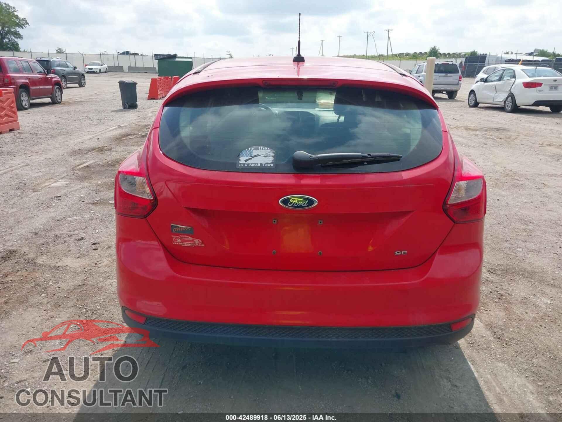 FORD FOCUS 2012 - 1FAHP3M21CL349320