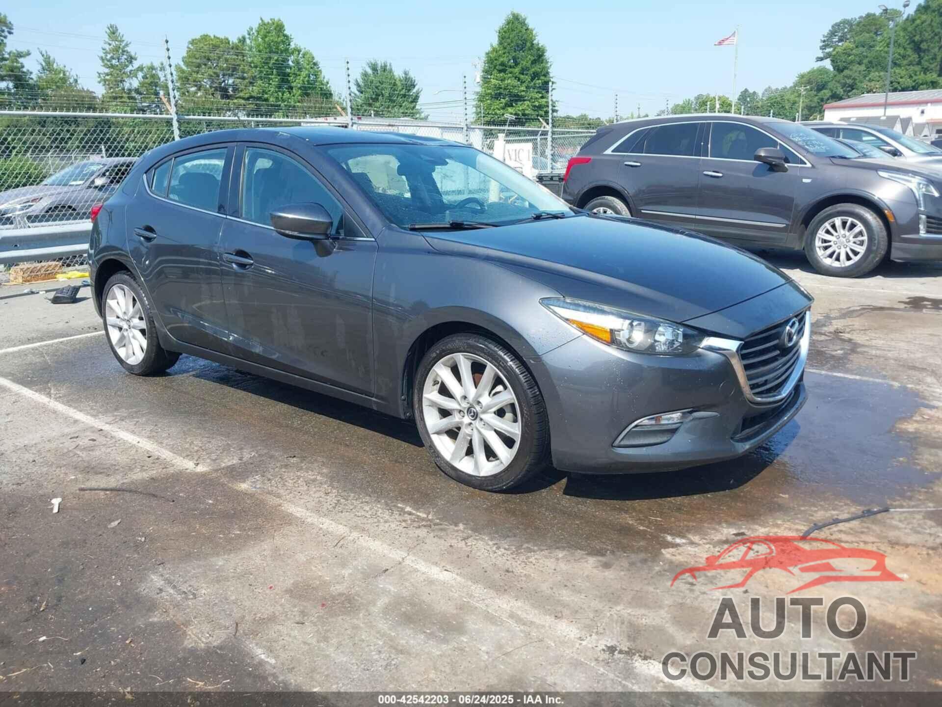 MAZDA MAZDA3 2017 - JM1BN1L76H1101767