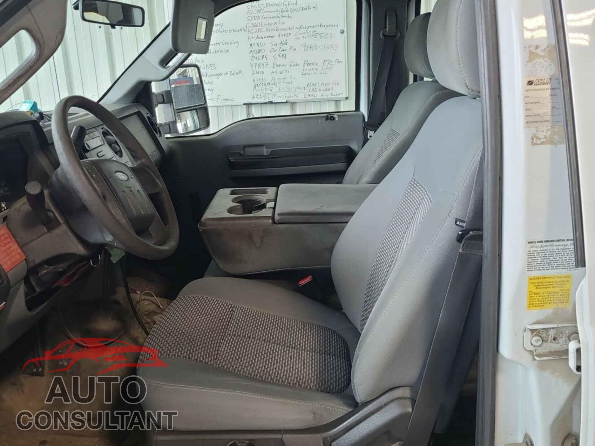 FORD F-350 2011 - 1FT8W3B65BEB77458