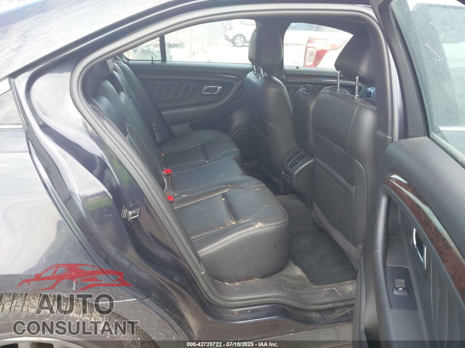 FORD TAURUS 2017 - 1FAHP2F81HG104237