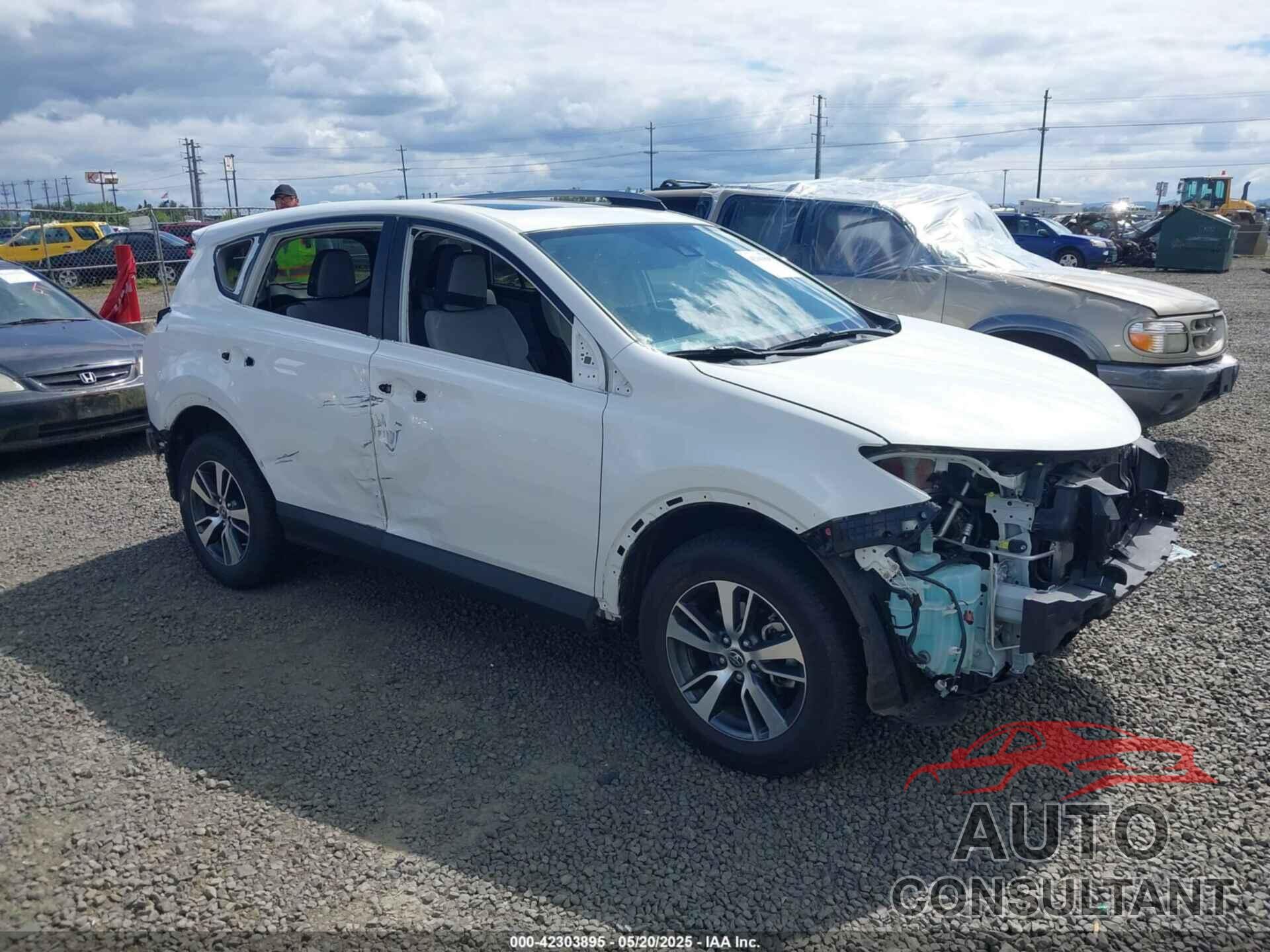 TOYOTA RAV4 2018 - JTMRFREV0JJ229787