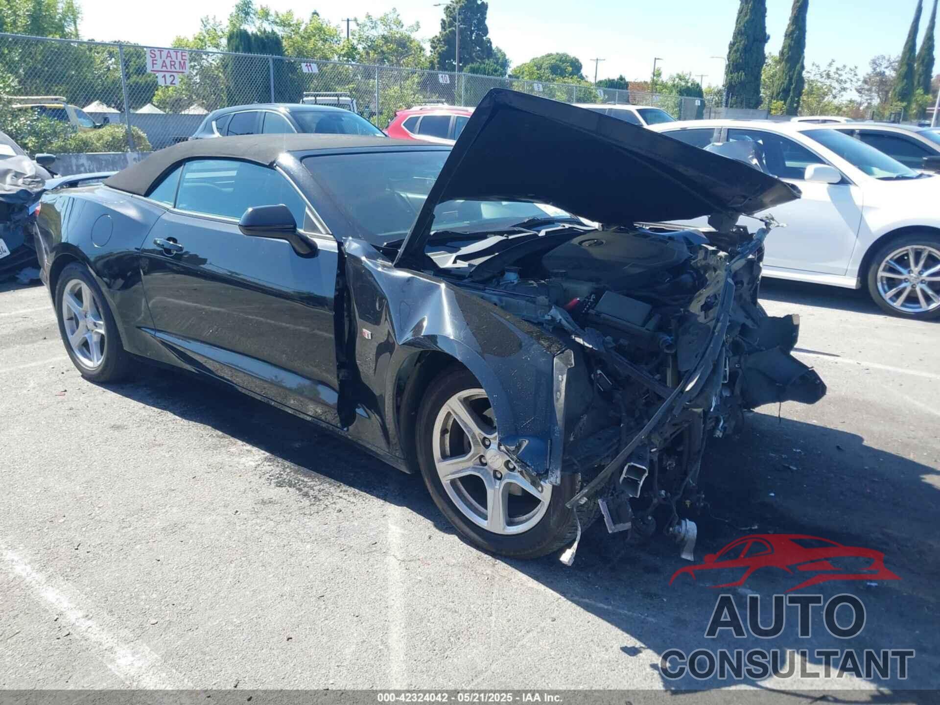CHEVROLET CAMARO 2019 - 1G1FB3DS0K0153684