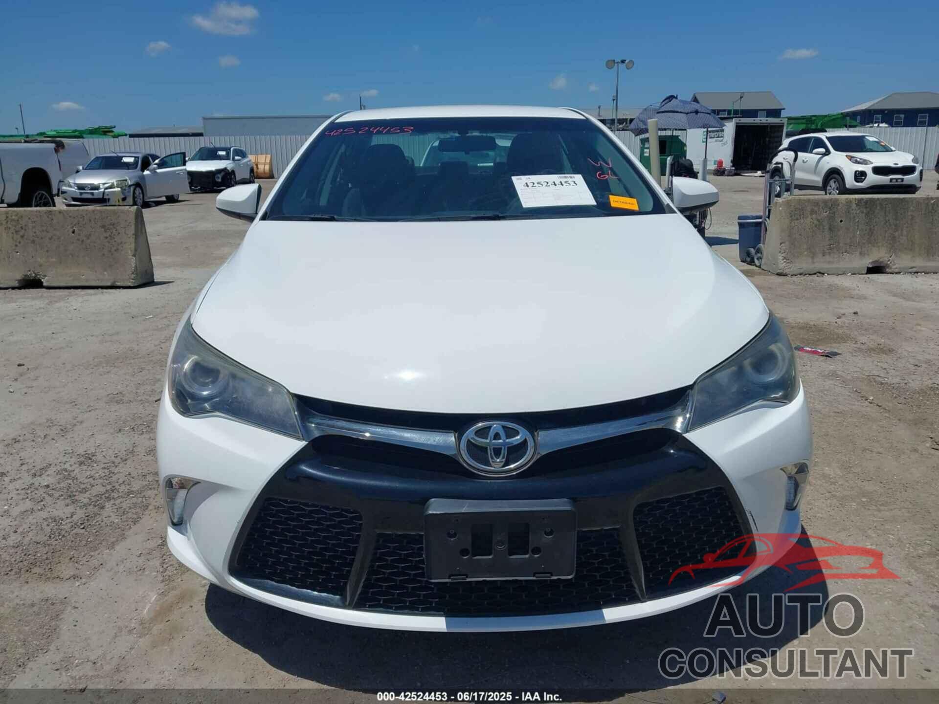 TOYOTA CAMRY 2017 - 4T1BF1FK8HU768654