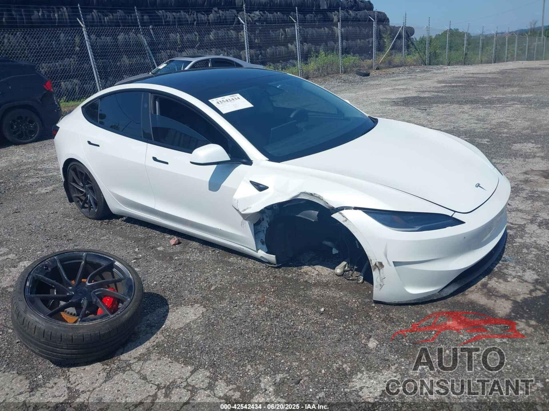 TESLA MODEL 3 2024 - 5YJ3E1ET4RF783457