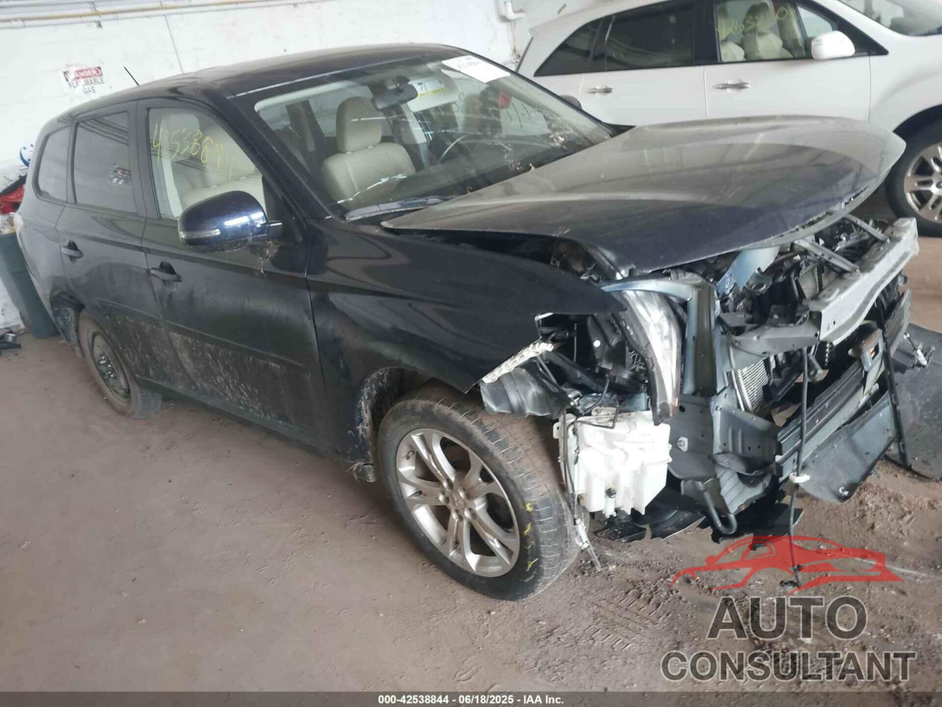 MITSUBISHI OUTLANDER 2014 - JA4AZ3A39EZ008020