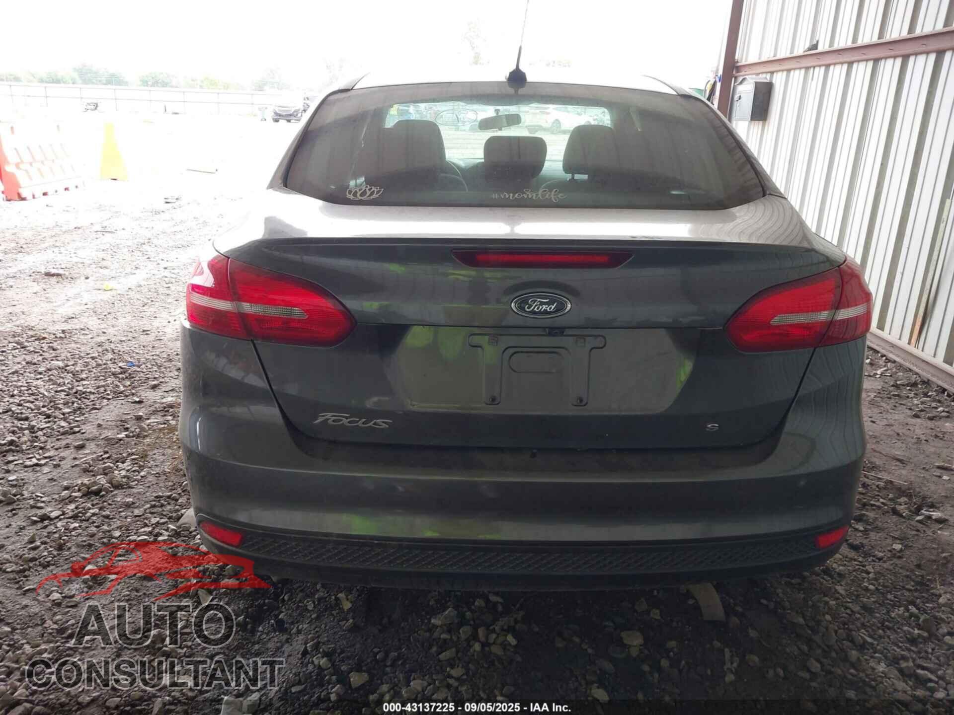 FORD FOCUS 2017 - 1FADP3F24HL299533