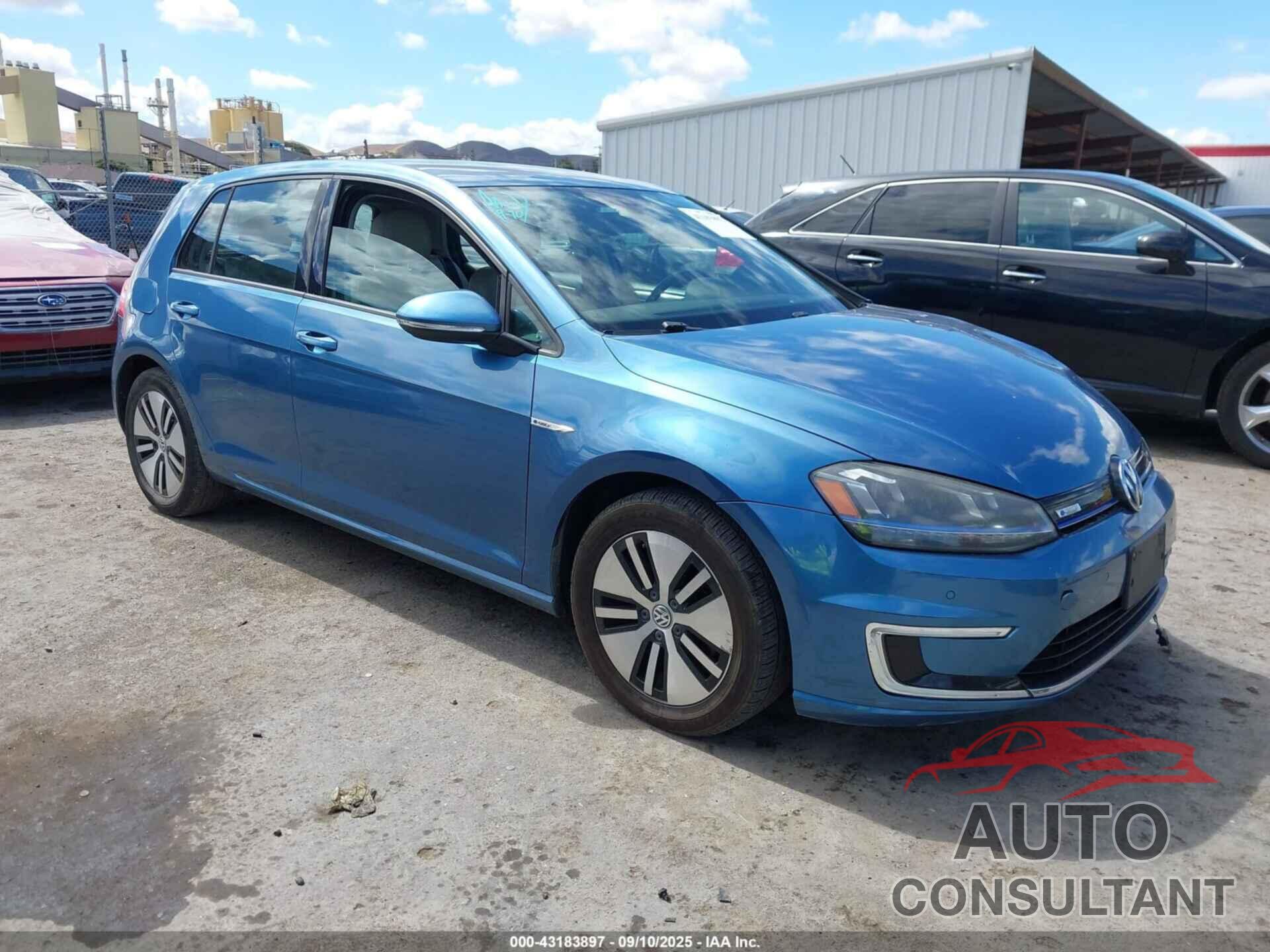 VOLKSWAGEN E-GOLF 2016 - WVWPP7AU1GW903379