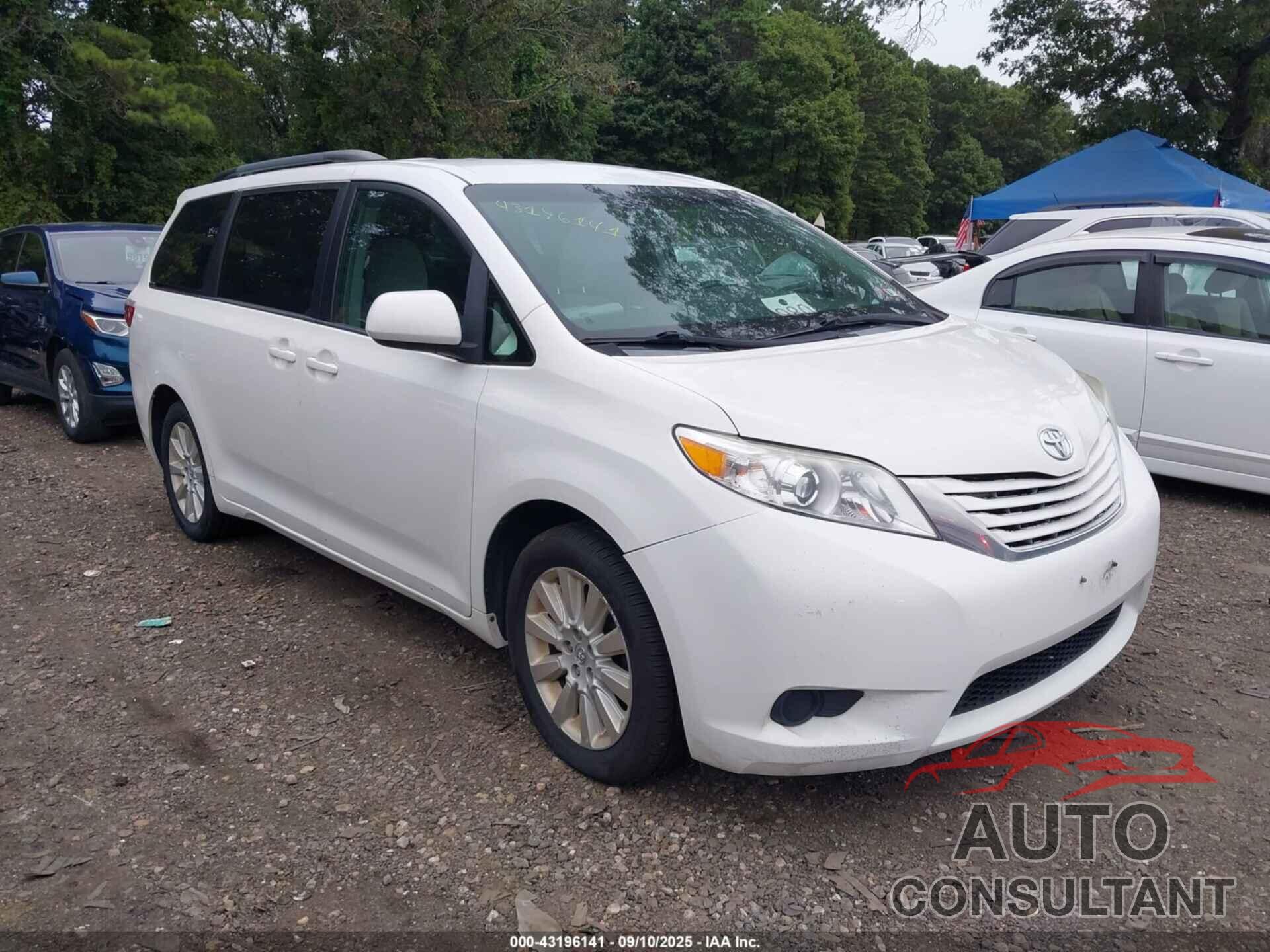 TOYOTA SIENNA 2015 - 5TDJK3DCXFS128370