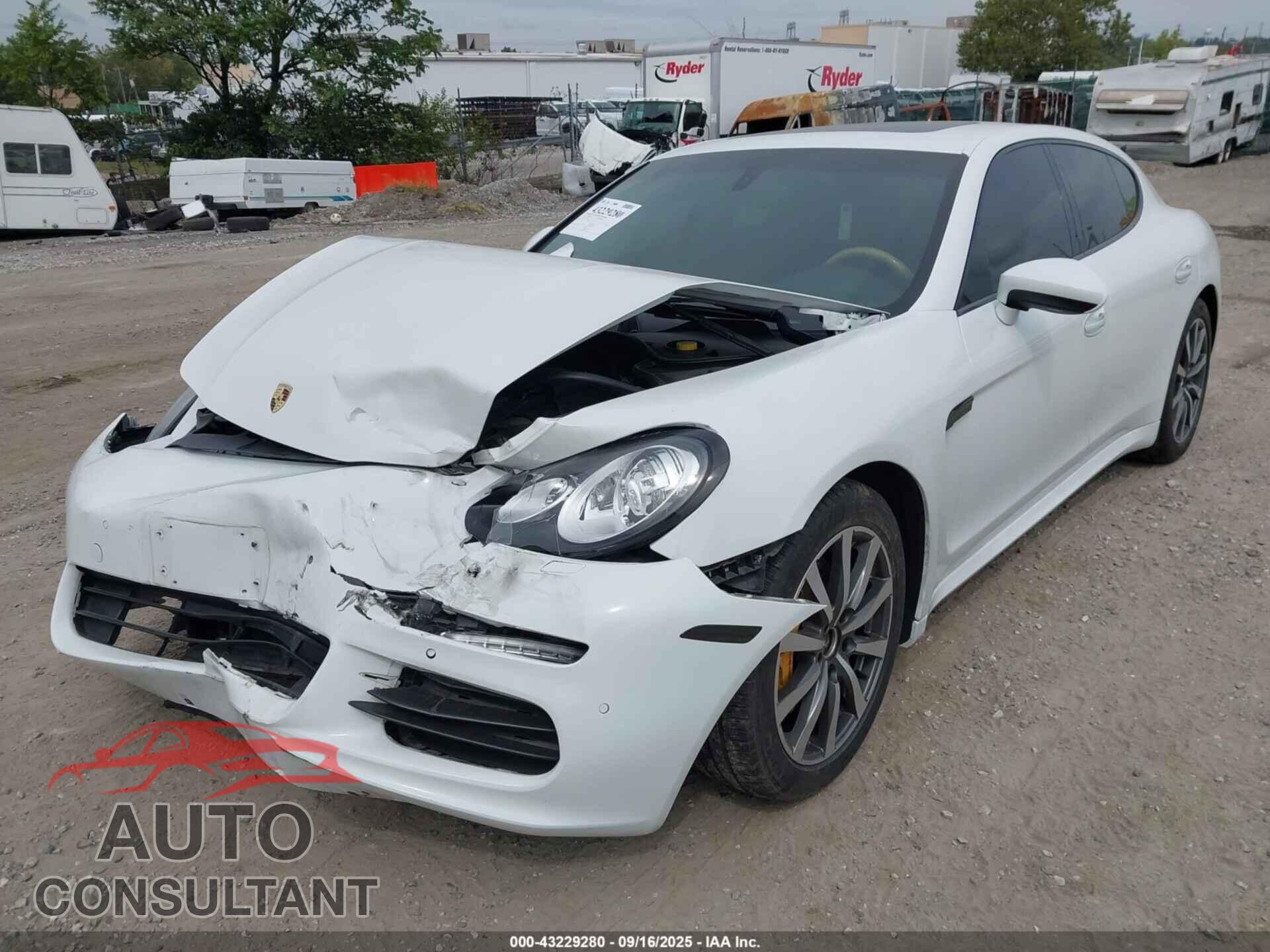 PORSCHE PANAMERA 2015 - WP0AA2A77FL005356