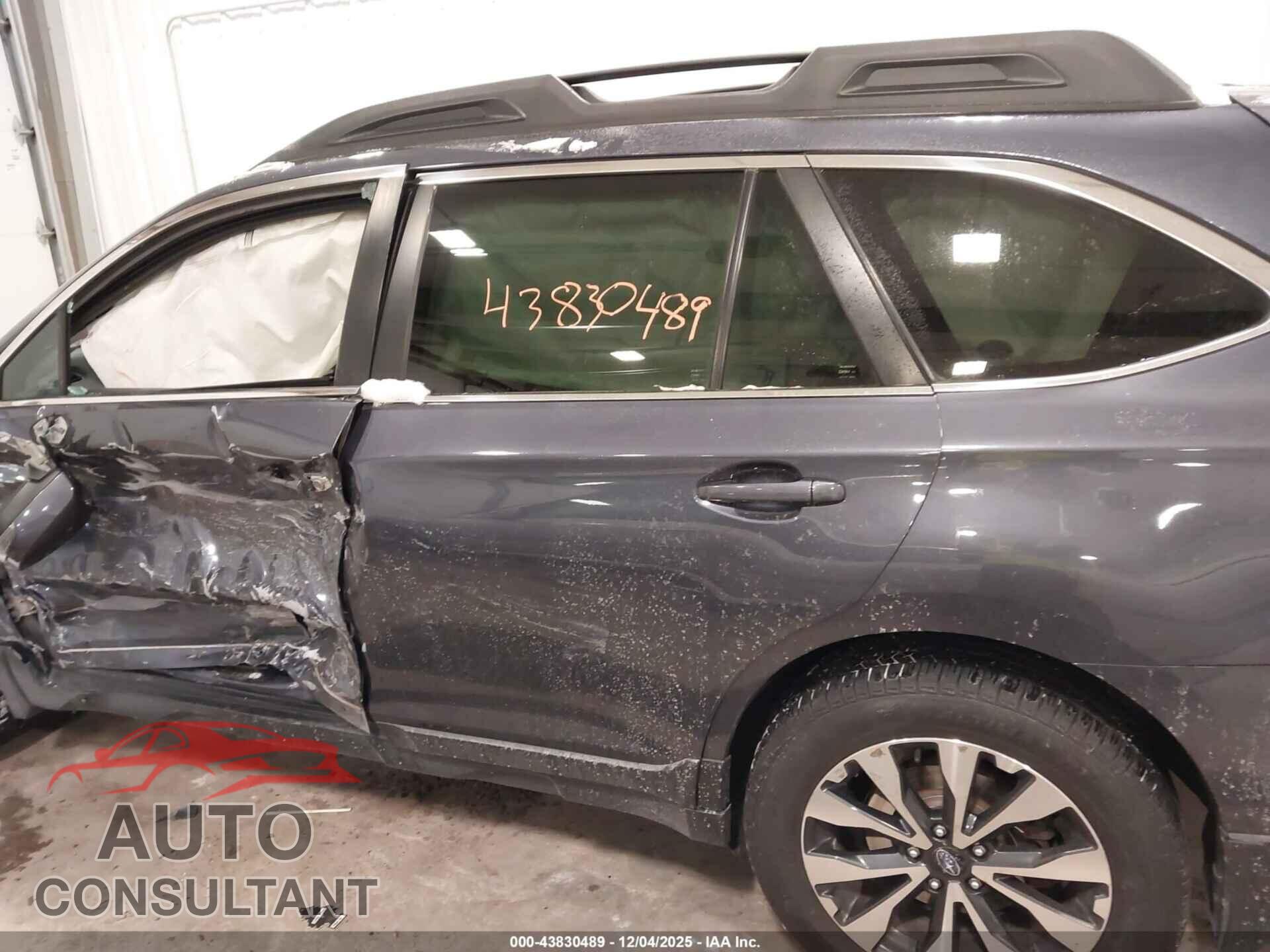 SUBARU OUTBACK 2015 - 4S4BSBLC4F3239641