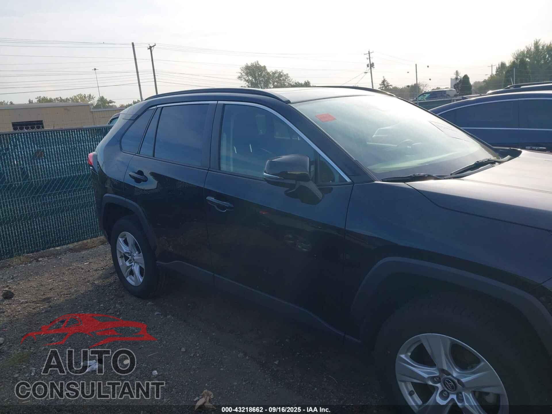 TOYOTA RAV4 2019 - JTMP1RFV1KD024256