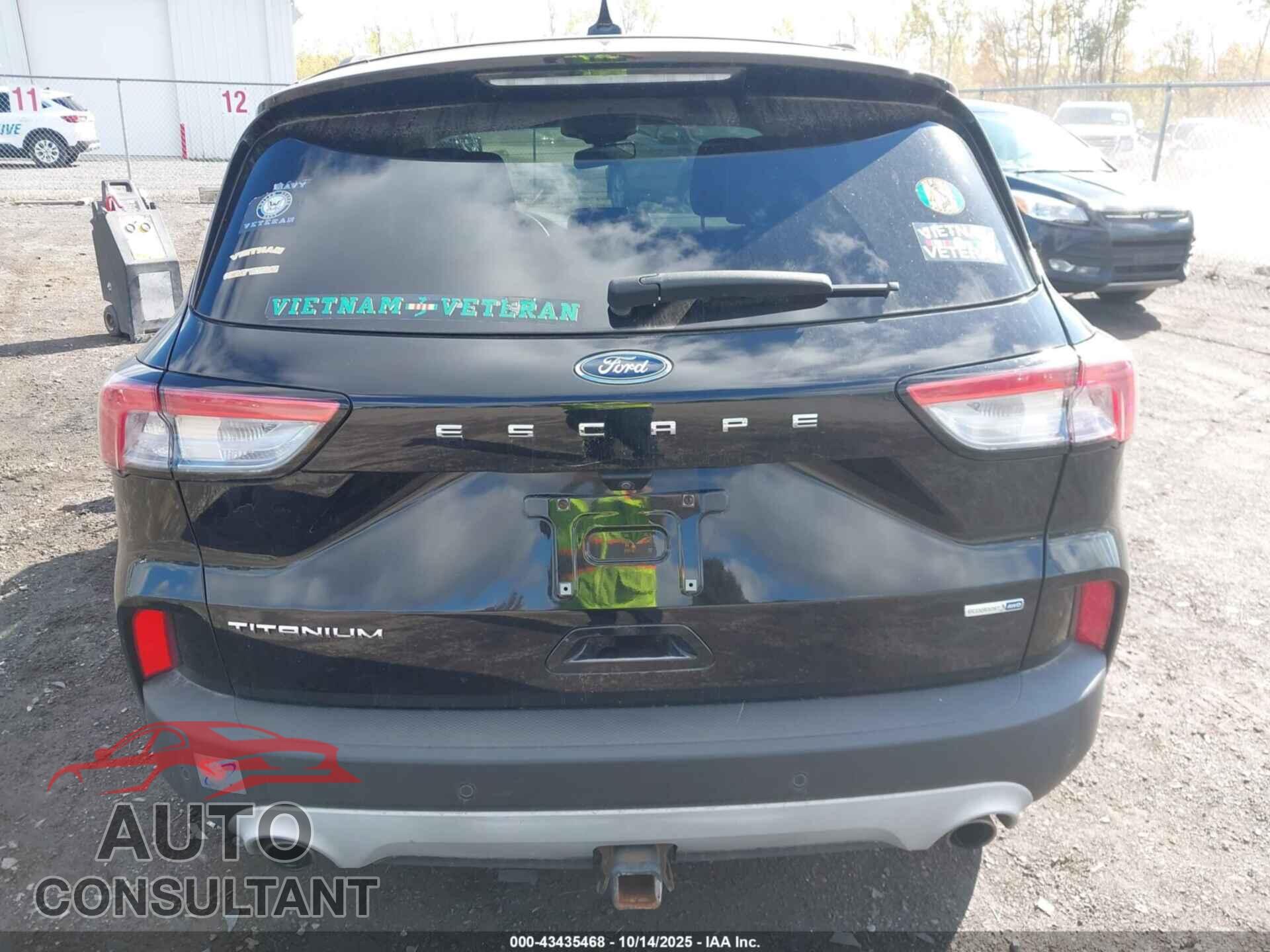 FORD ESCAPE 2020 - 1FMCU9J94LUA08159