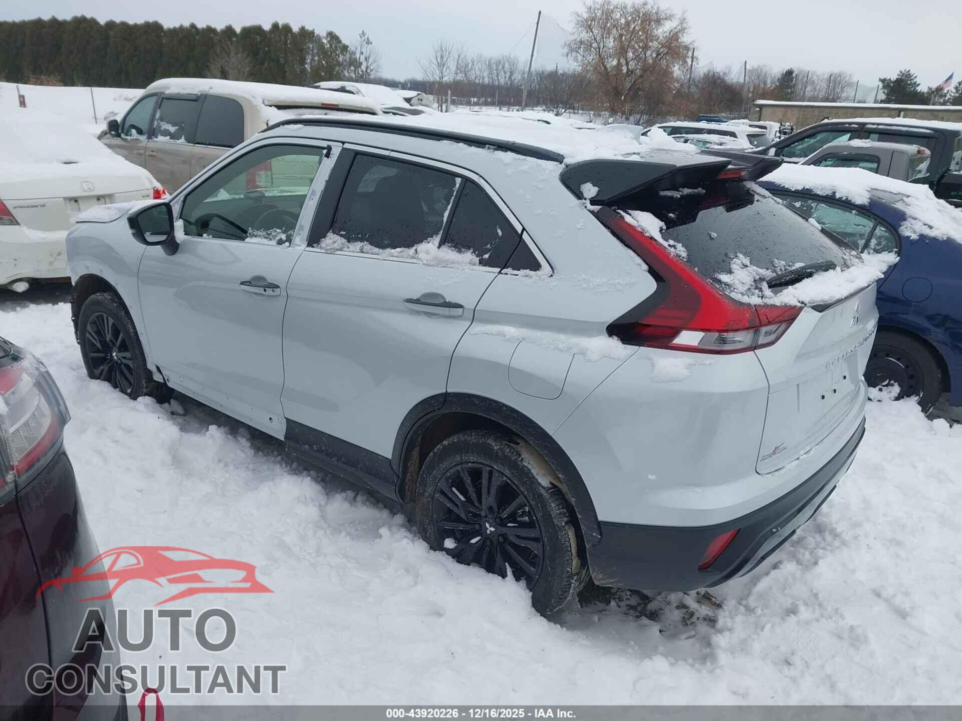 MITSUBISHI ECLIPSE CROSS 2025 - JA4ATWAA1SZ024502