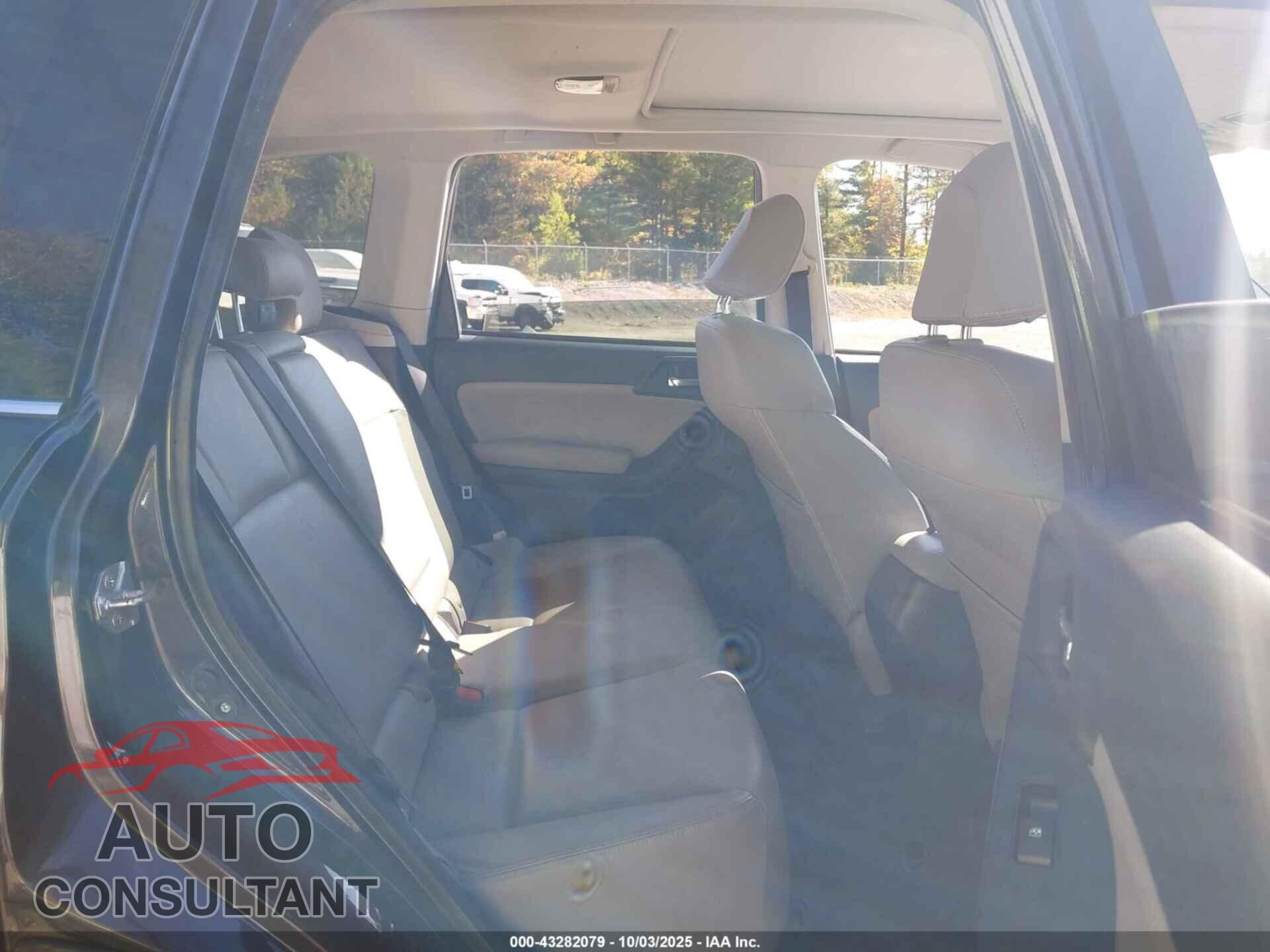 SUBARU FORESTER 2015 - JF2SJAUC7FH480176