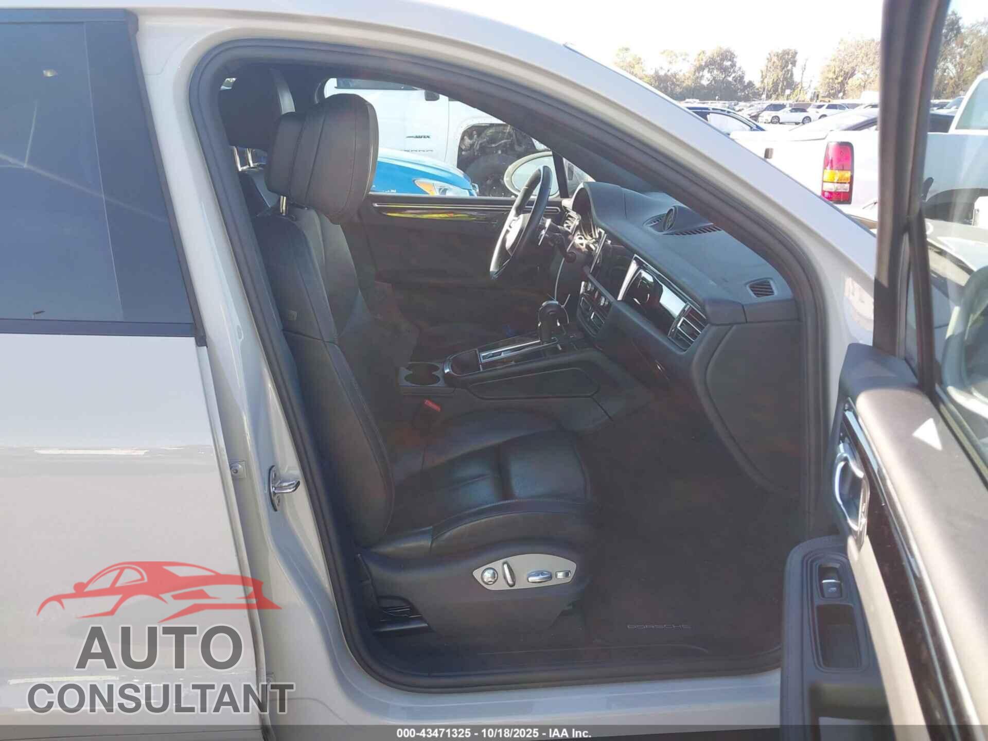 PORSCHE MACAN 2023 - WP1AA2A54PLB21452