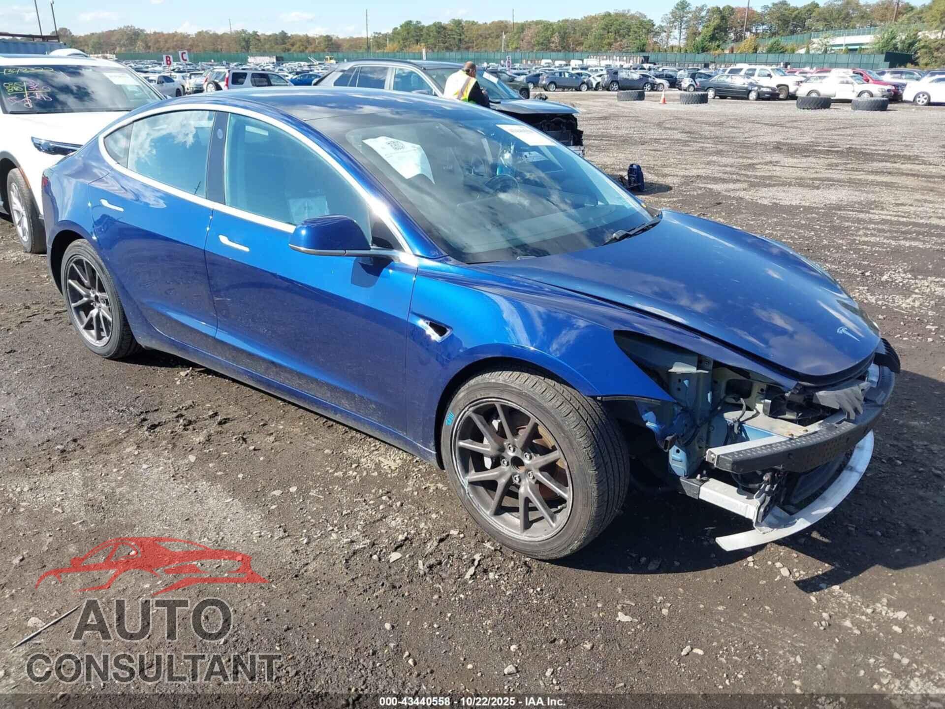 TESLA MODEL 3 2018 - 5YJ3E1EA5JF154356