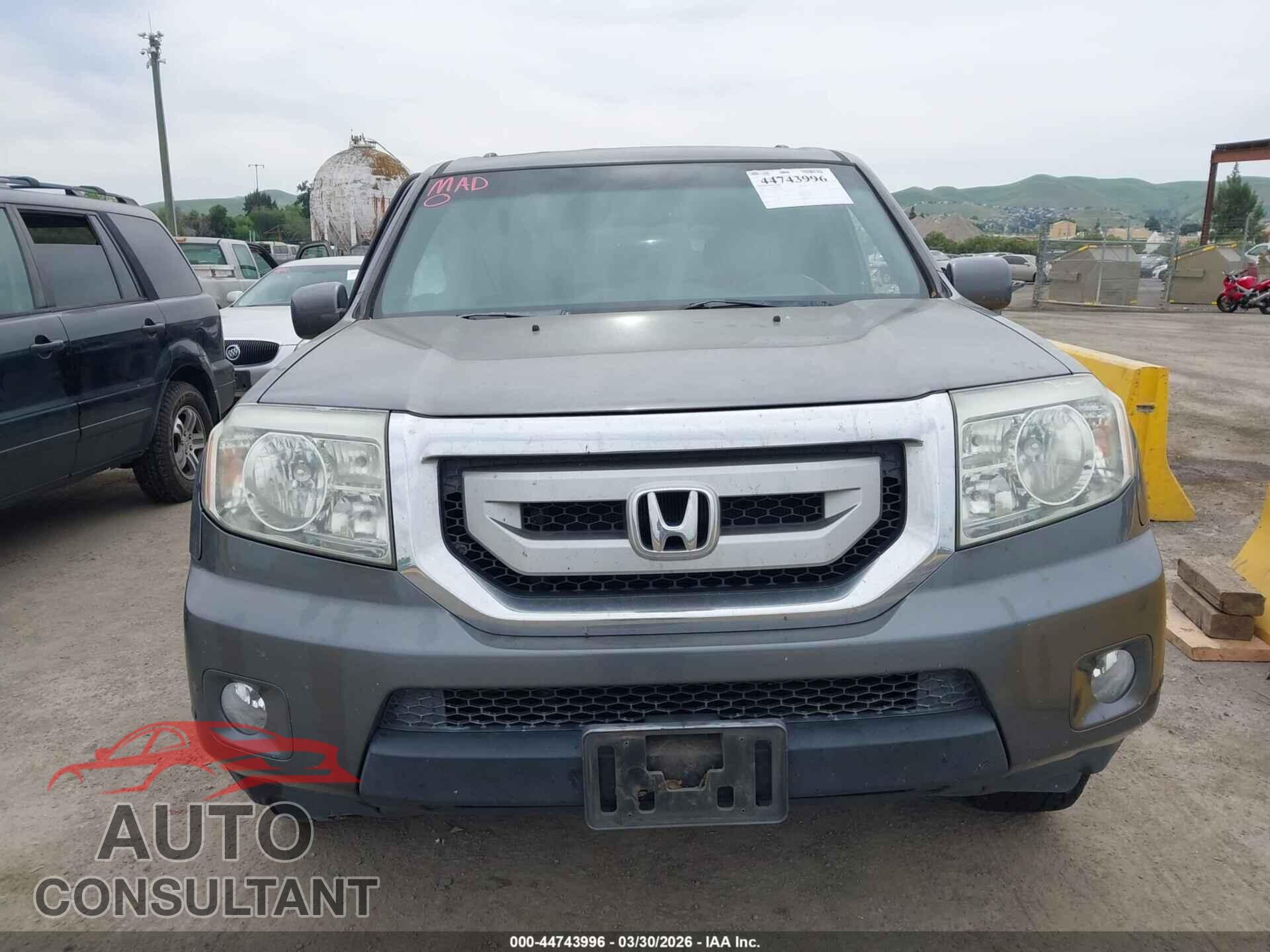 HONDA PILOT 2011 - 5FNYF4H95BB090634
