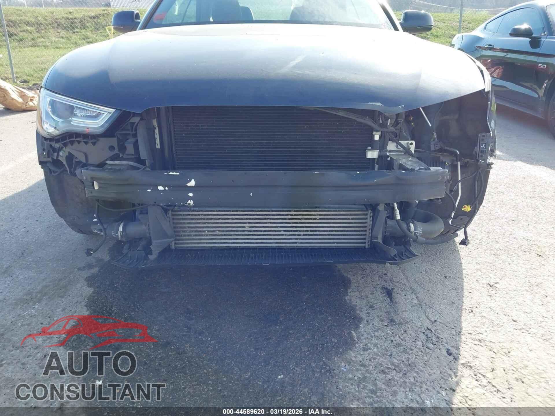 AUDI A5 2013 - WAULFAFH1DN012744