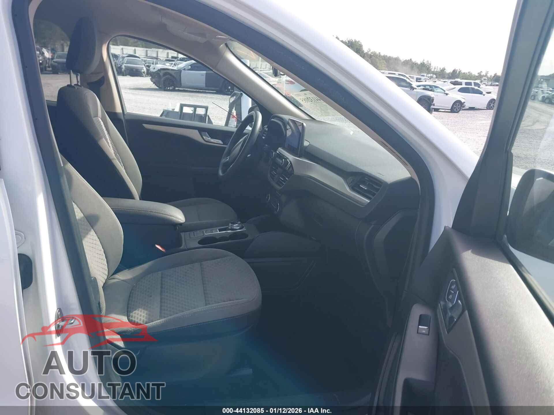 FORD ESCAPE 2020 - 1FMCU0G64LUA94419