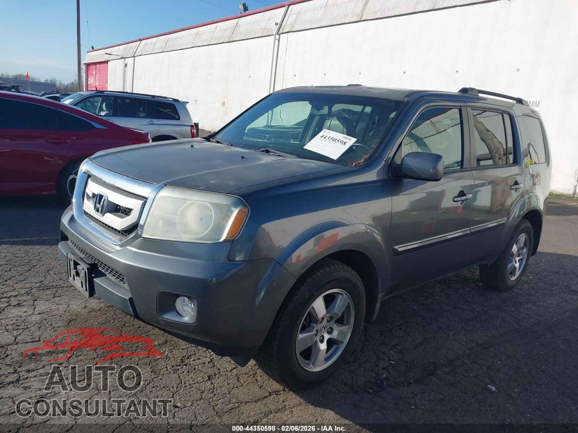 HONDA PILOT 2011 - 5FNYF4H53BB013208