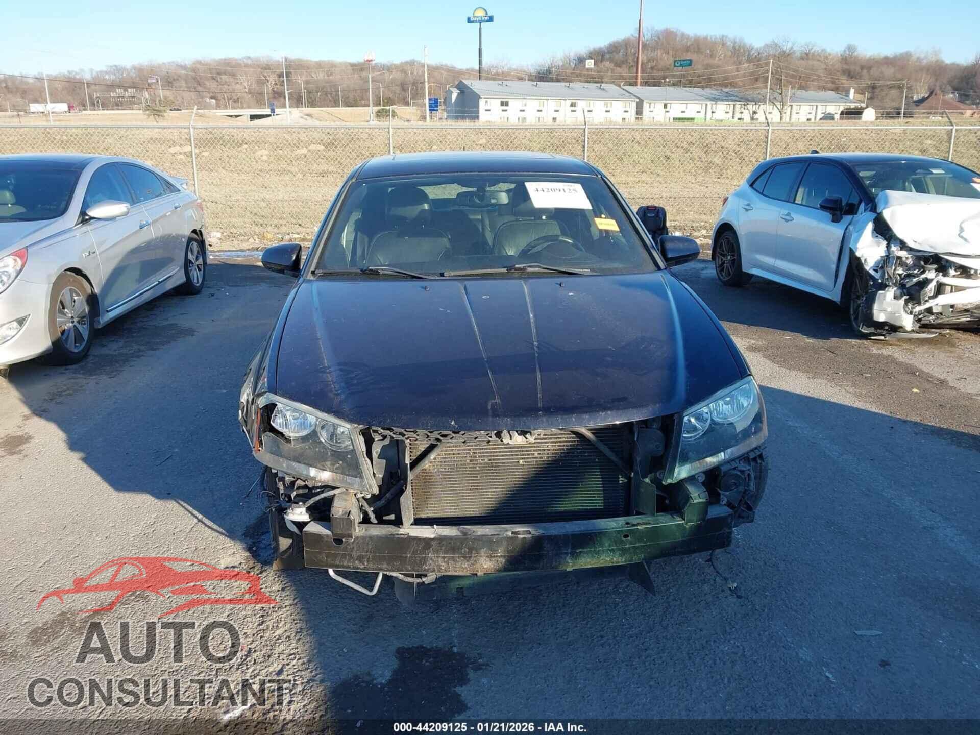 DODGE AVENGER 2011 - 1B3BD2FGXBN595993