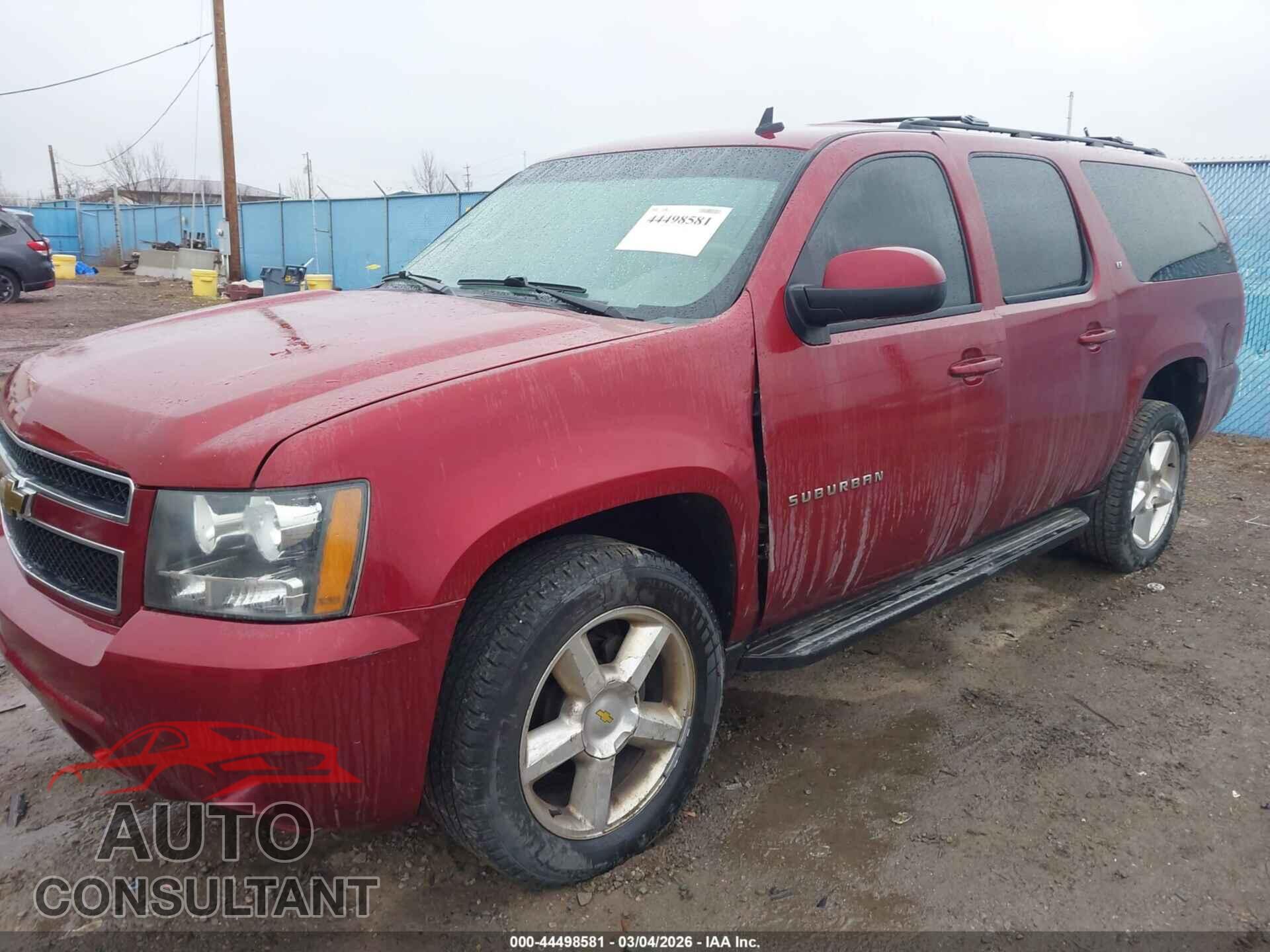 CHEVROLET SUBURBAN 1500 2010 - 1GNUKJE34AR118321
