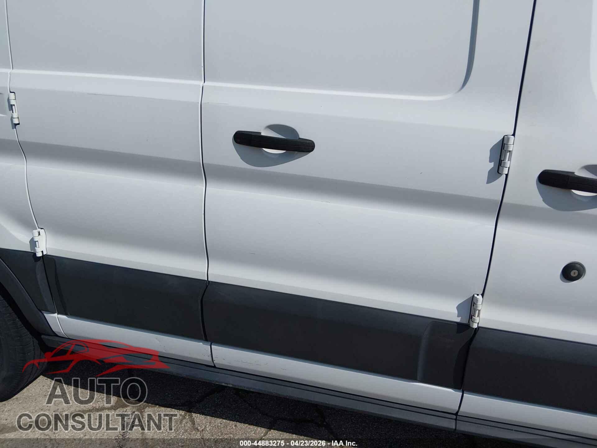 FORD TRANSIT-150 2017 - 1FTYE1ZM4HKB18973