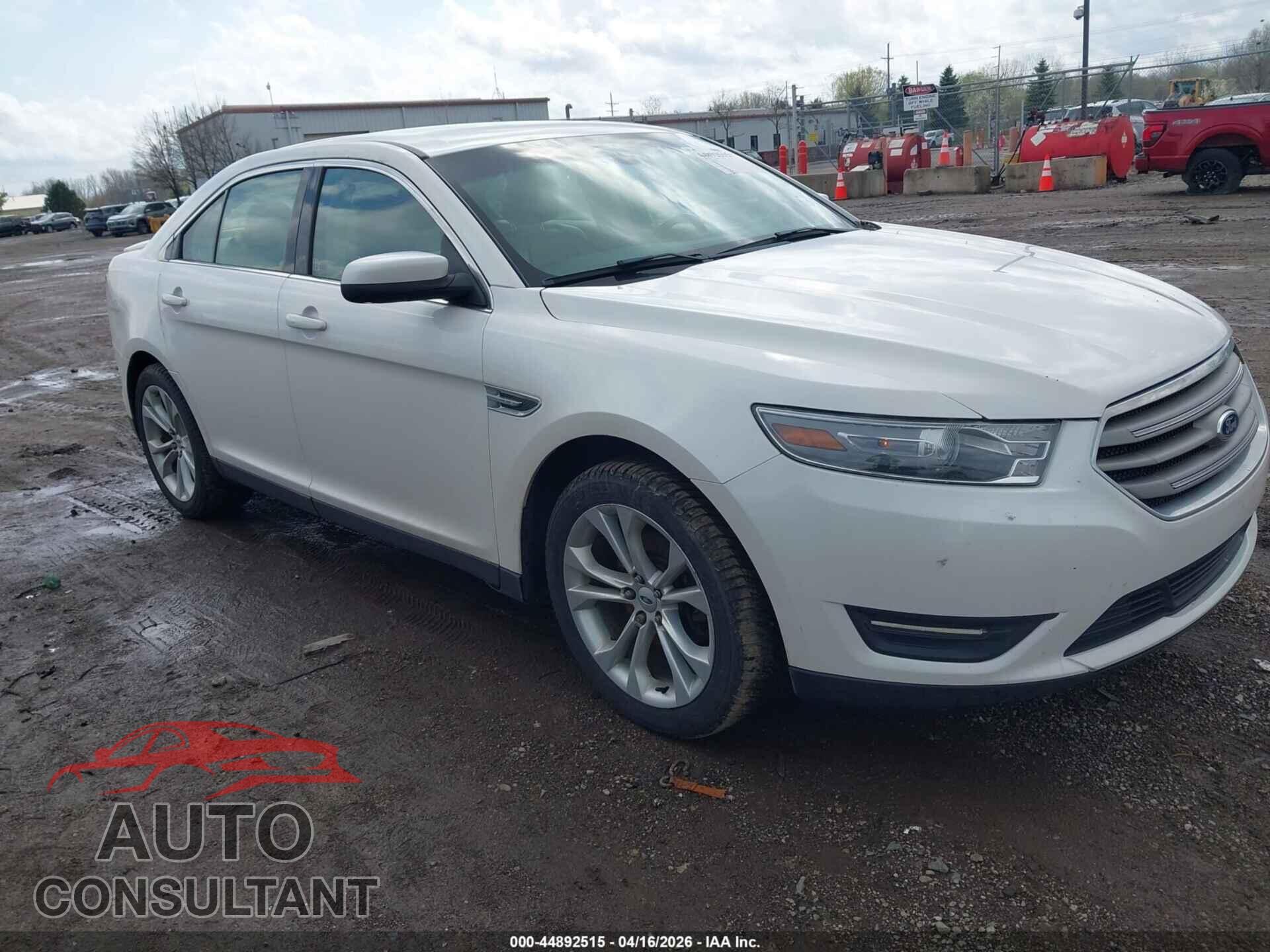 FORD TAURUS 2013 - 1FAHP2E81DG101530