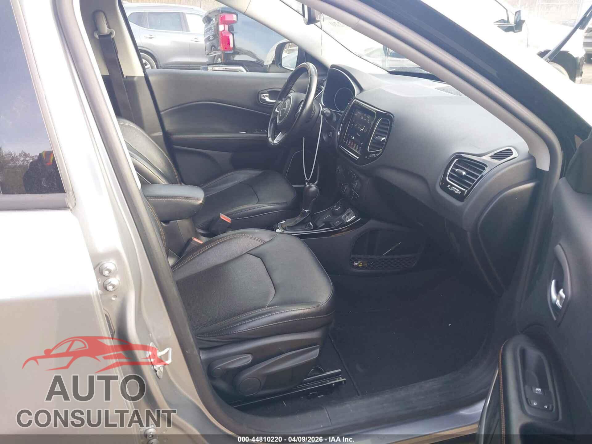 JEEP COMPASS 2020 - 3C4NJDCB7LT238510