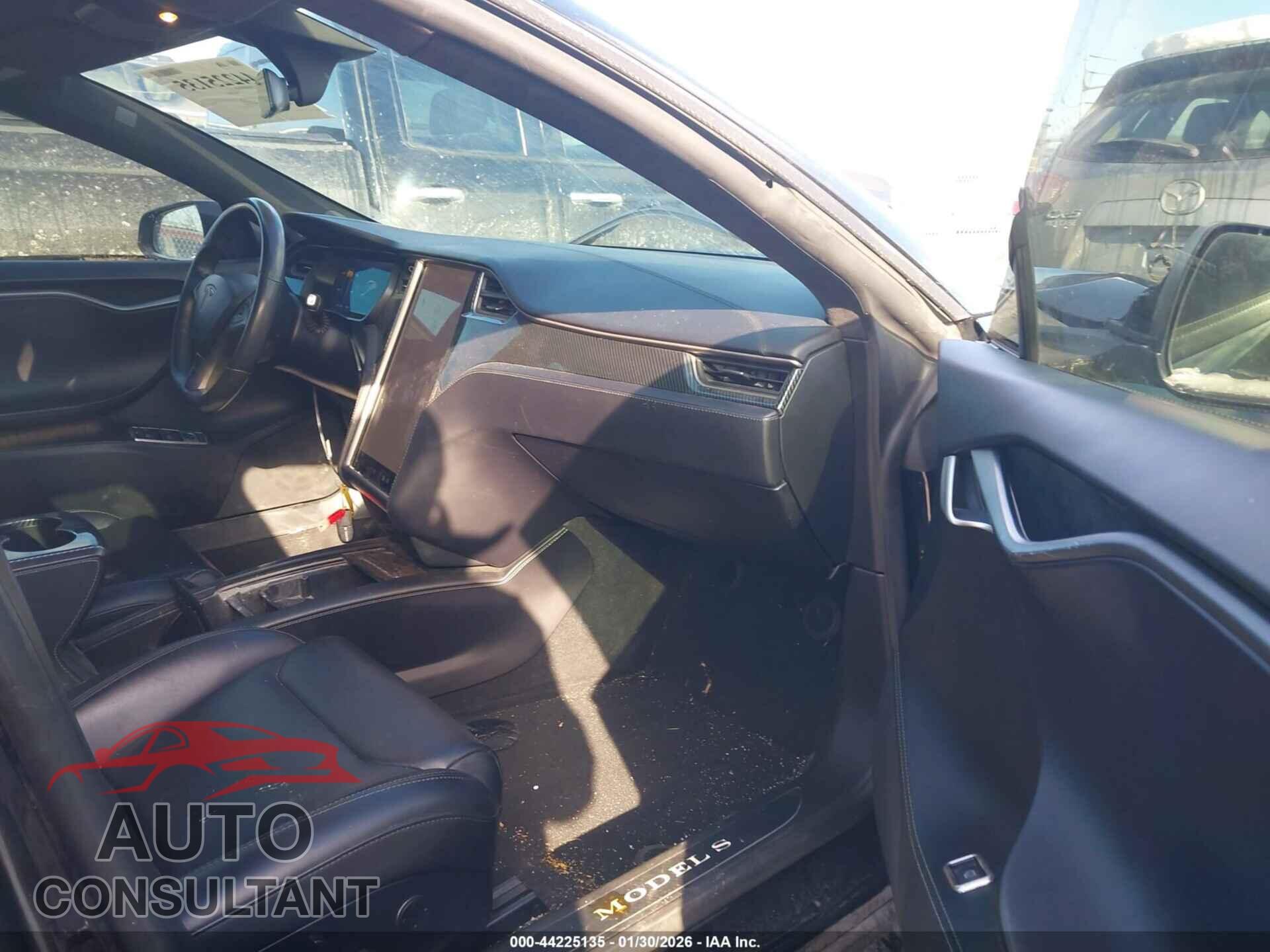 TESLA MODEL S 2018 - 5YJSA1E29JF276685