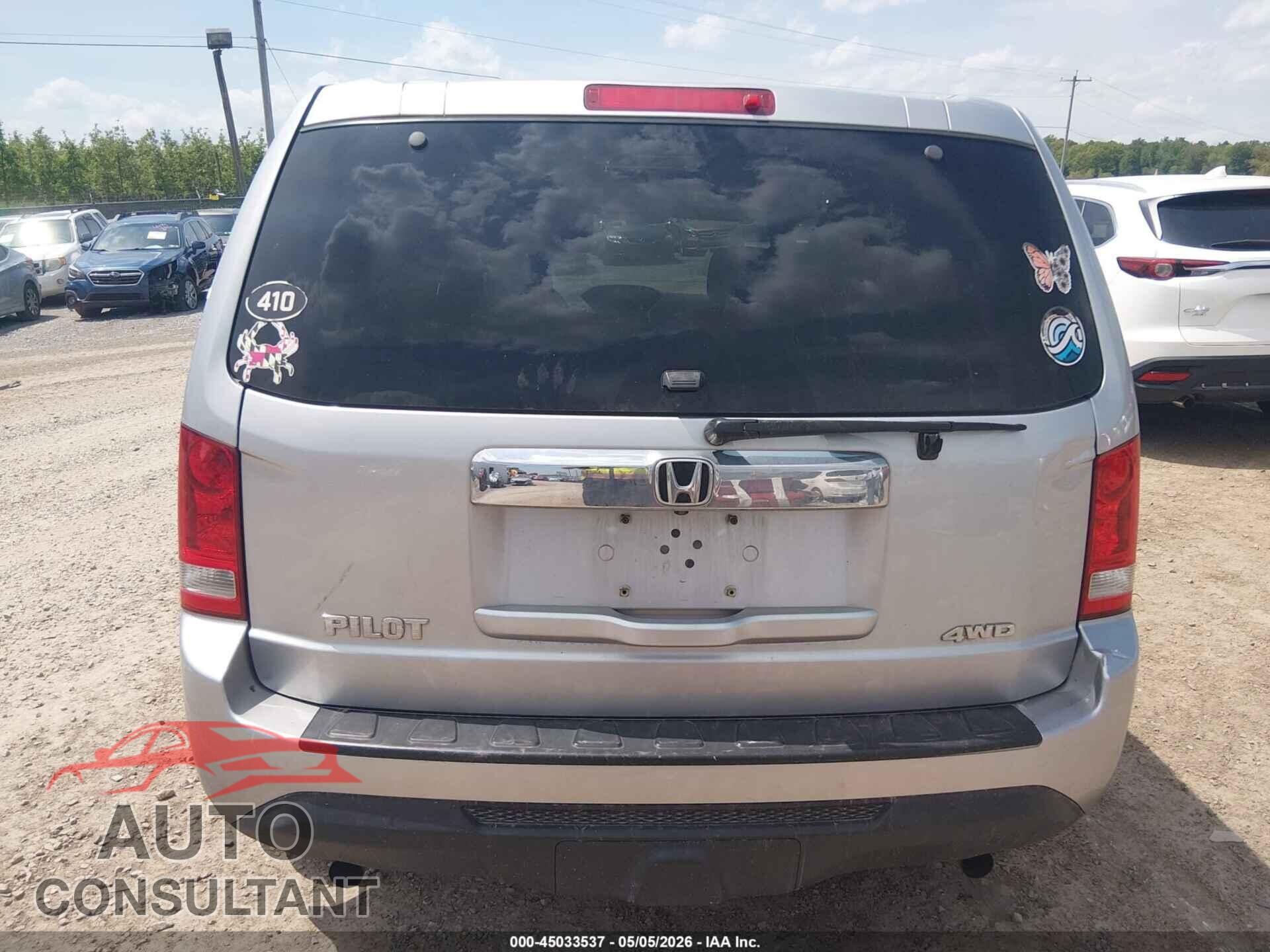 HONDA PILOT 2015 - 5FNYF4H22FB044302