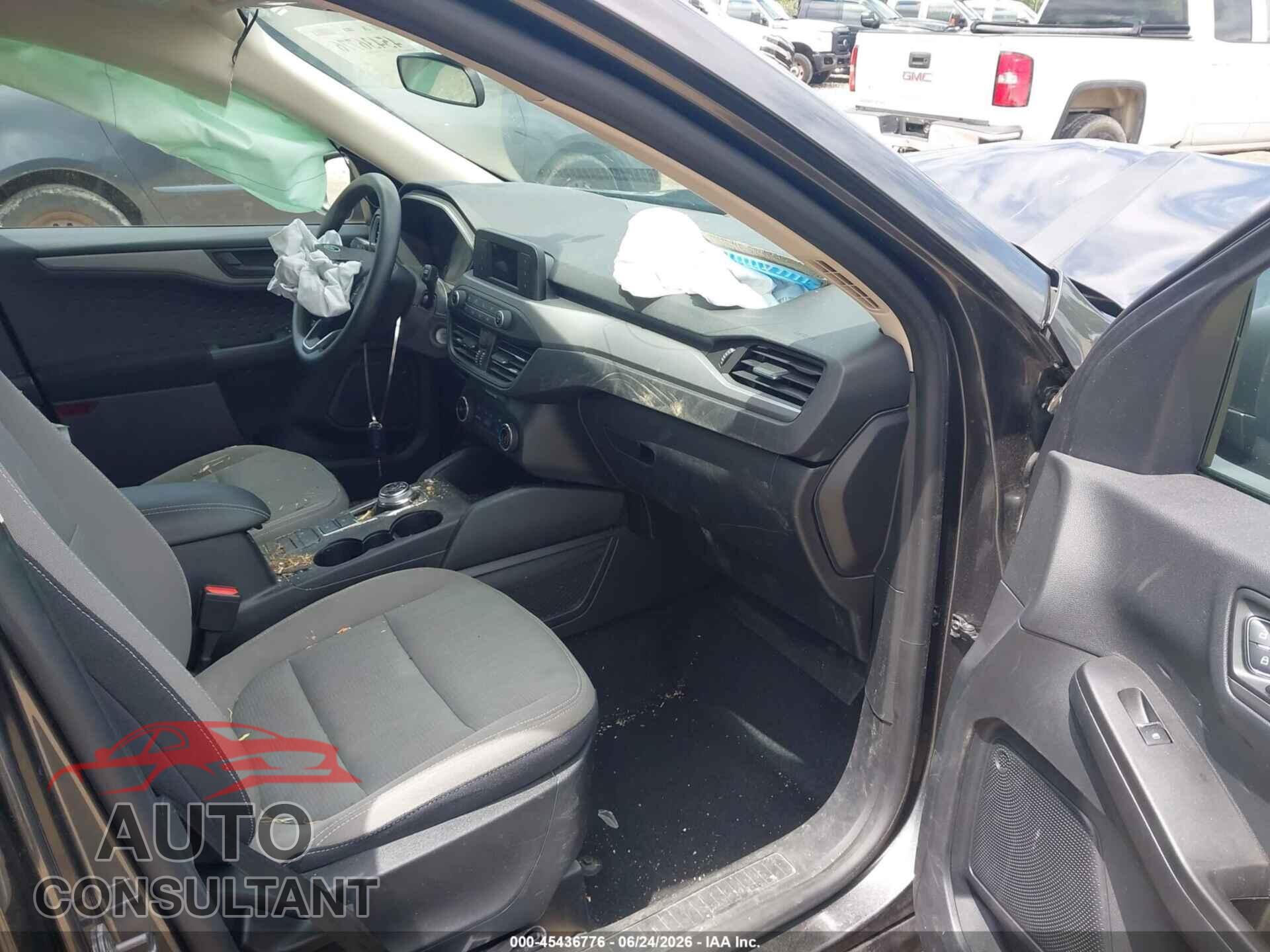 FORD ESCAPE 2020 - 1FMCU9F61LUA56748