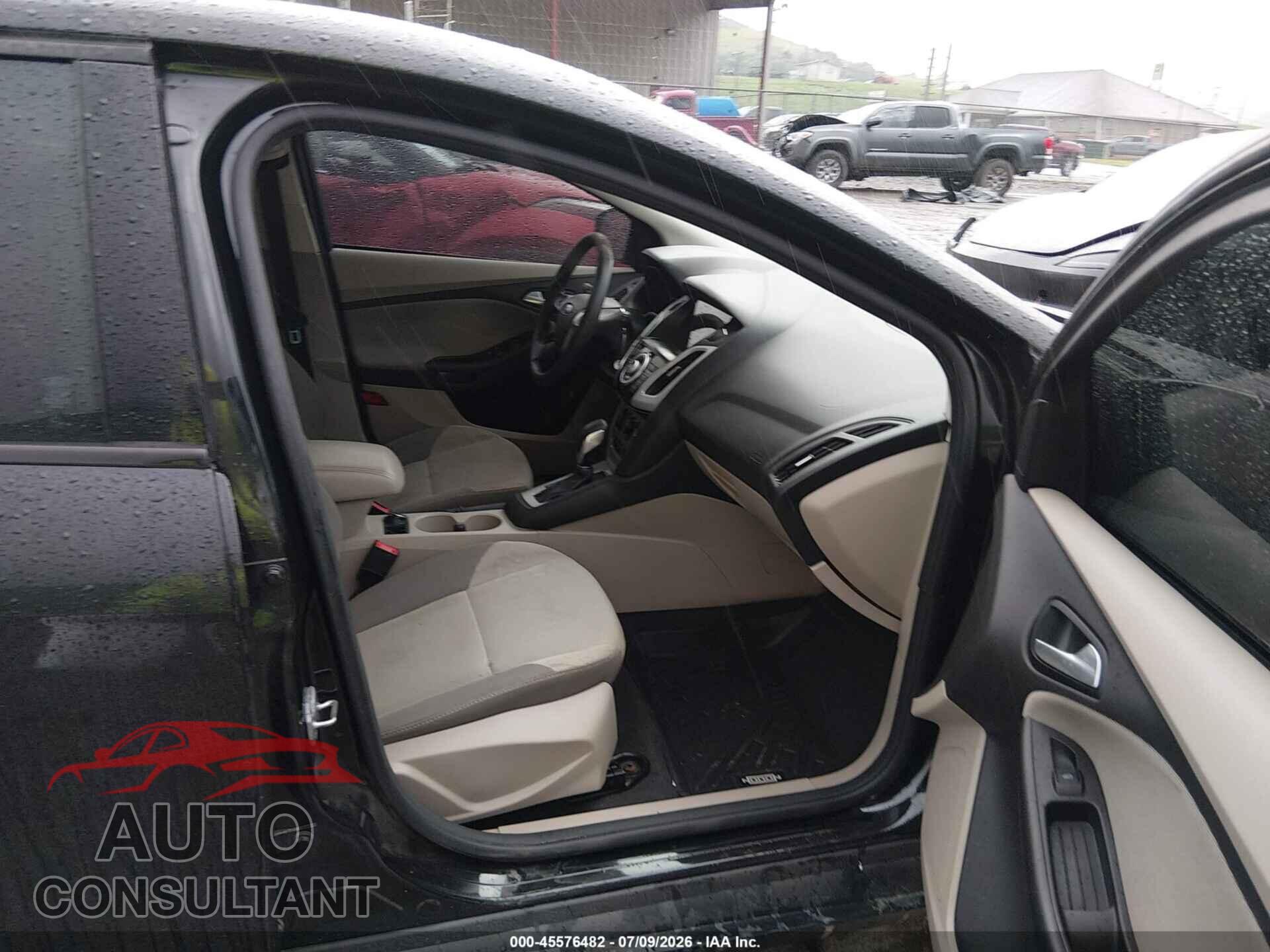FORD FOCUS 2014 - 1FADP3K29EL268151