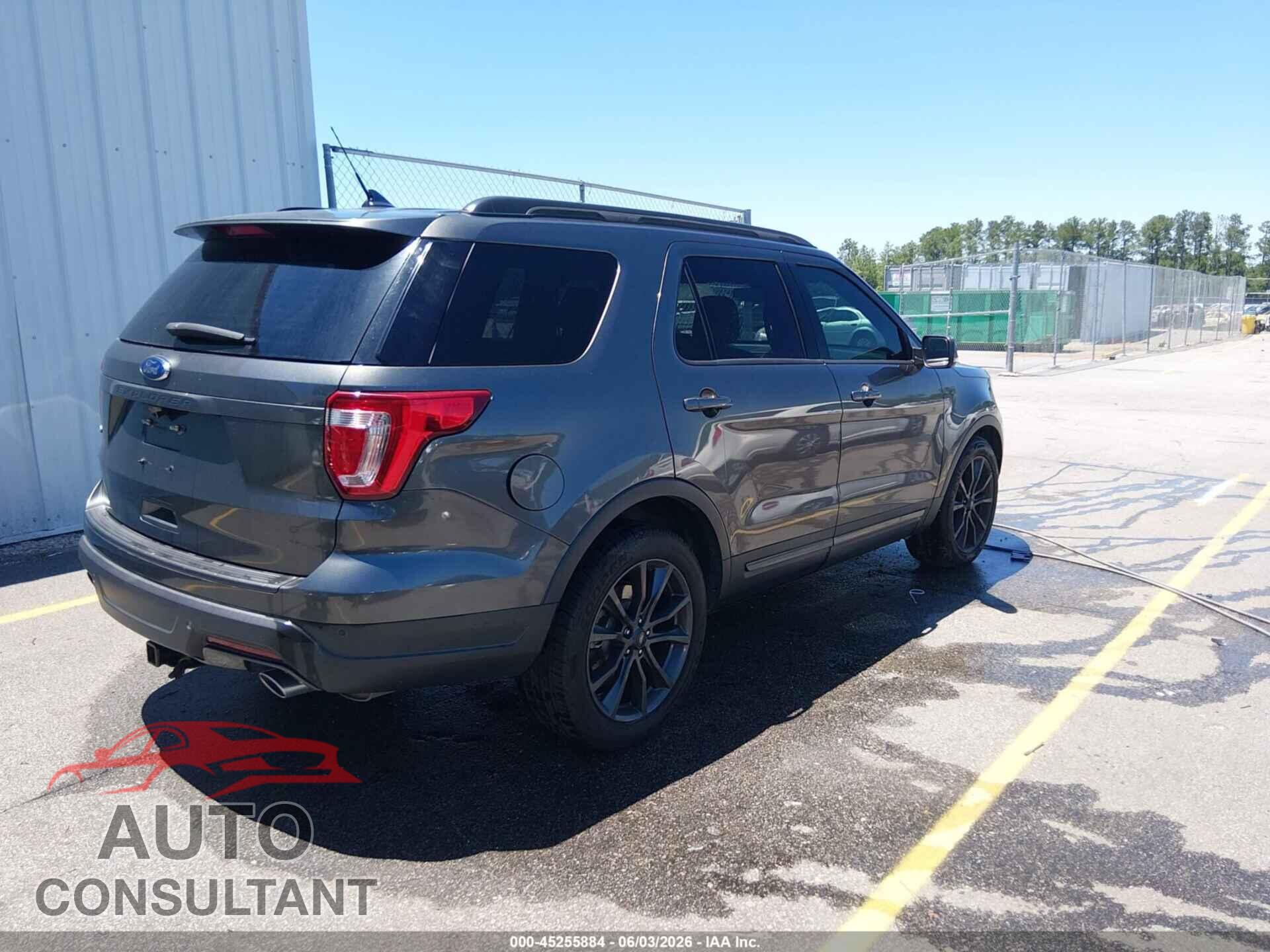 FORD EXPLORER 2018 - 1FM5K7D86JGB26165