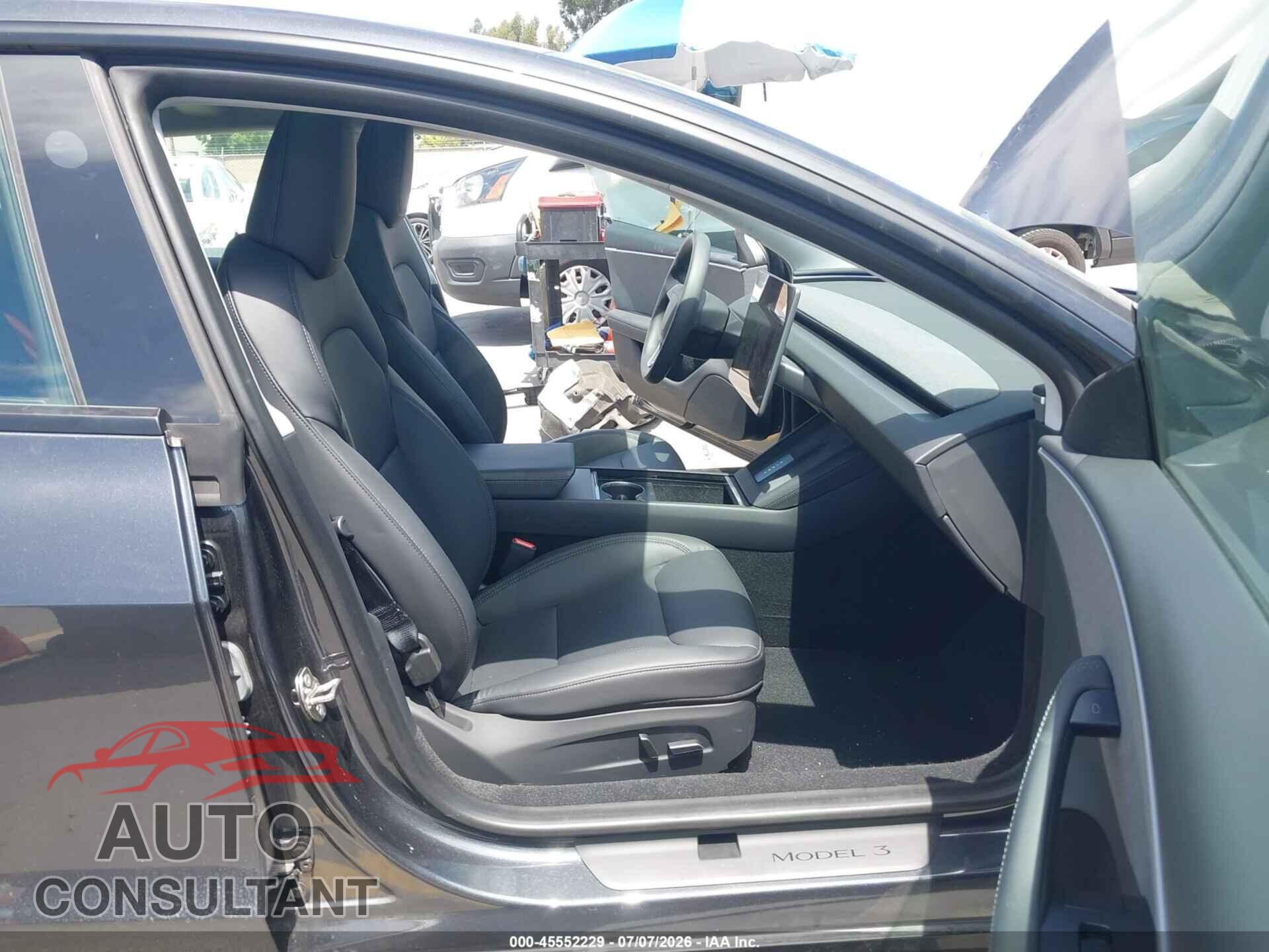 TESLA MODEL 3 2024 - 5YJ3E1EA7RF721386