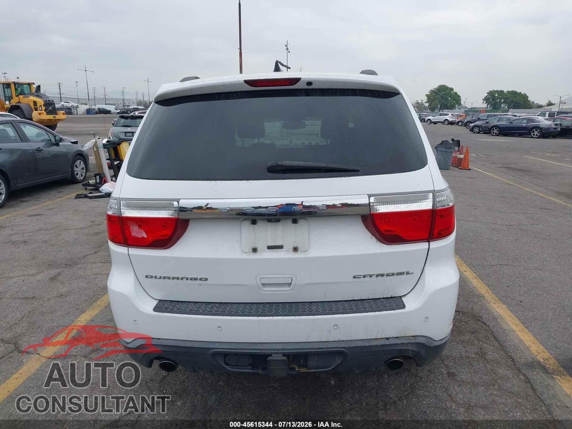 DODGE DURANGO 2013 - 1C4SDHET5DC689147
