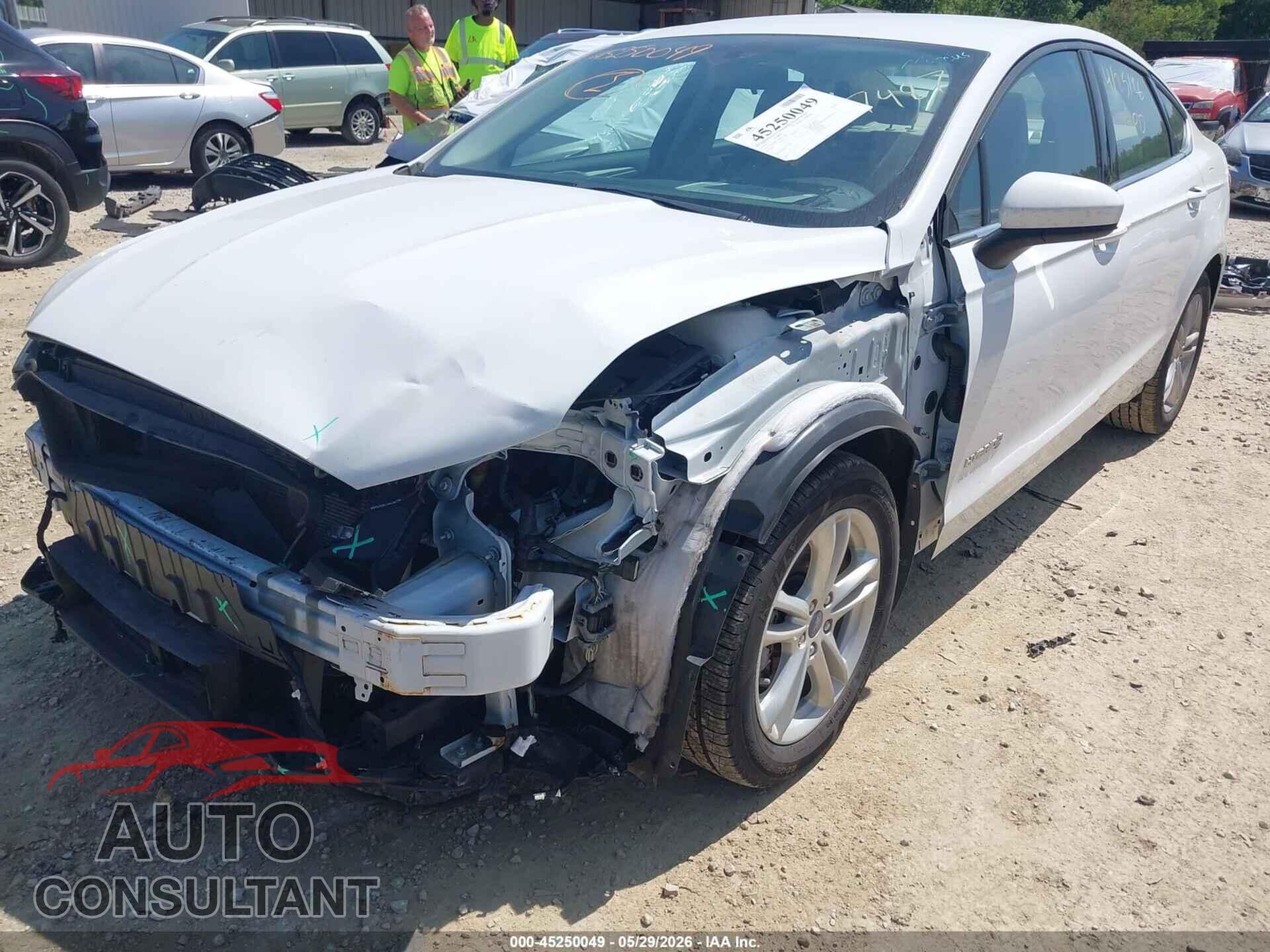 FORD FUSION HYBRID 2018 - 3FA6P0LU9JR227487